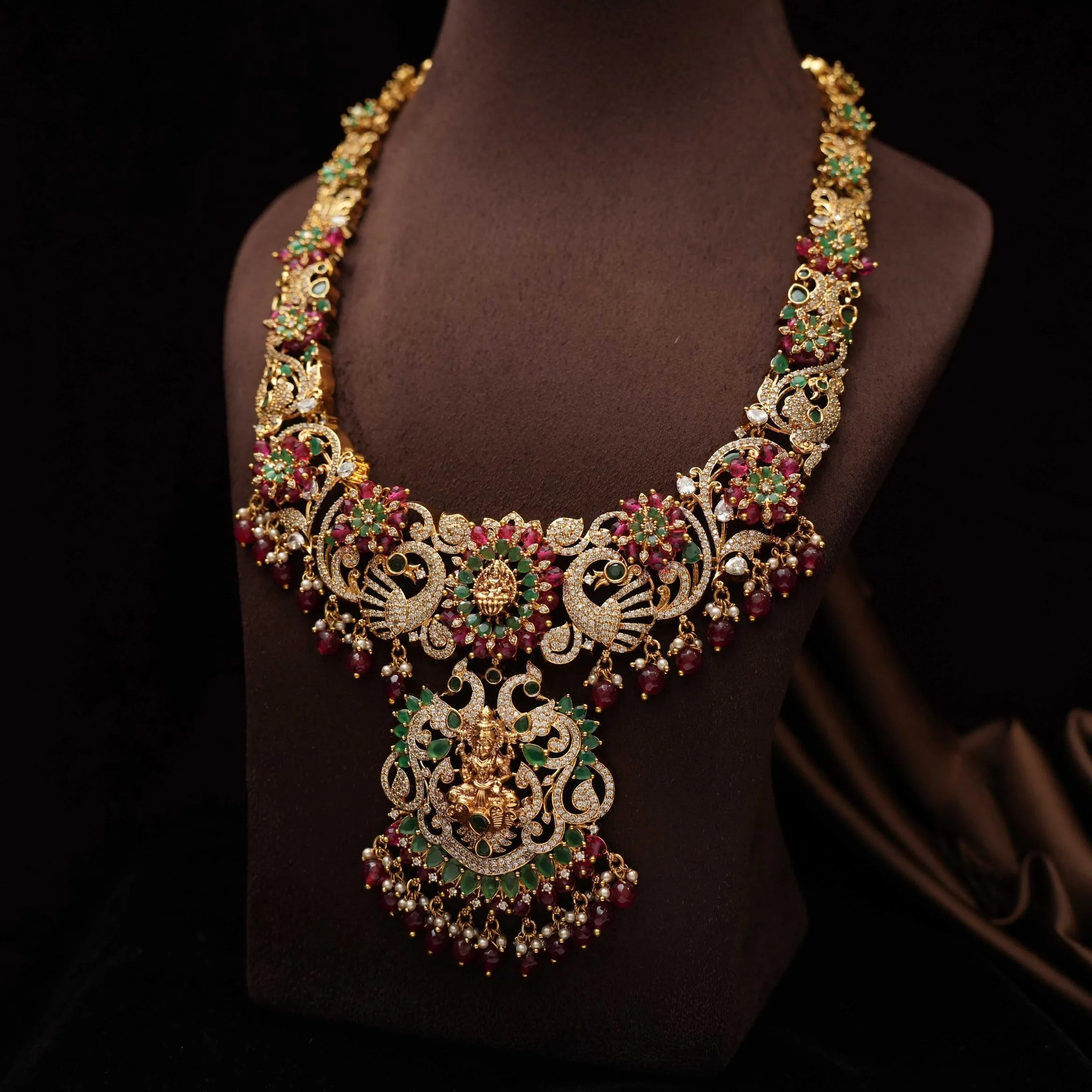 Vidija Antique Necklace