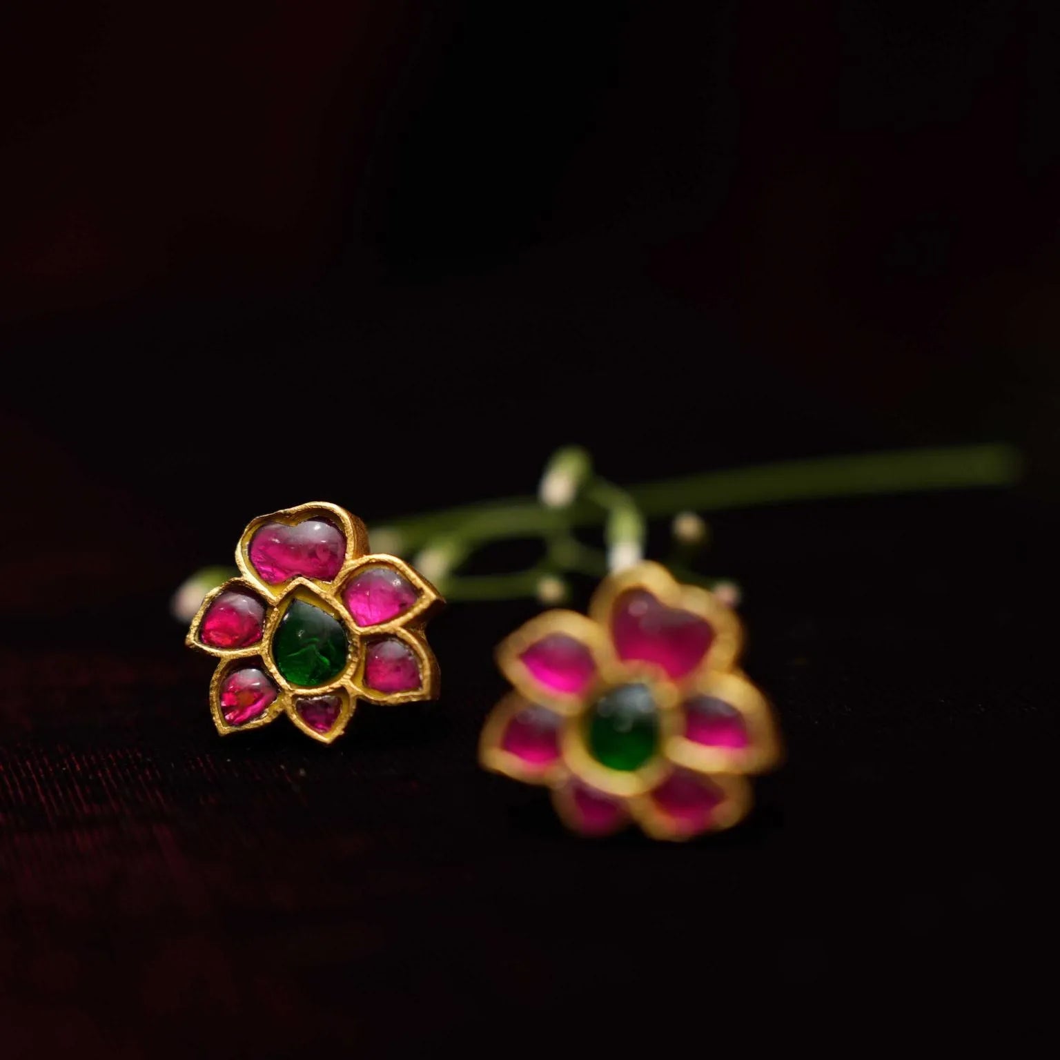 Viha Antiuqe Ear Stud