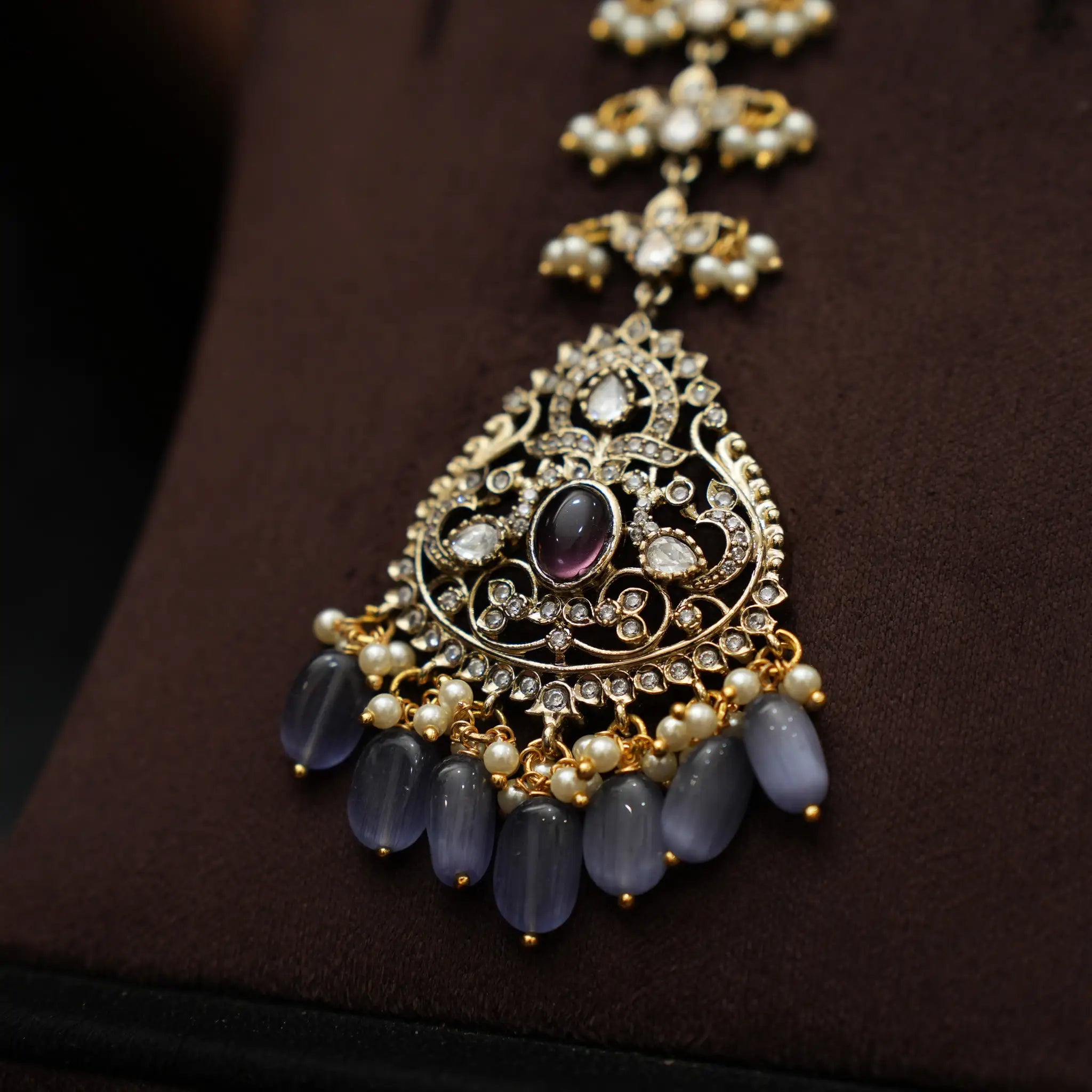 Vihana Victorian Tikka - Purple