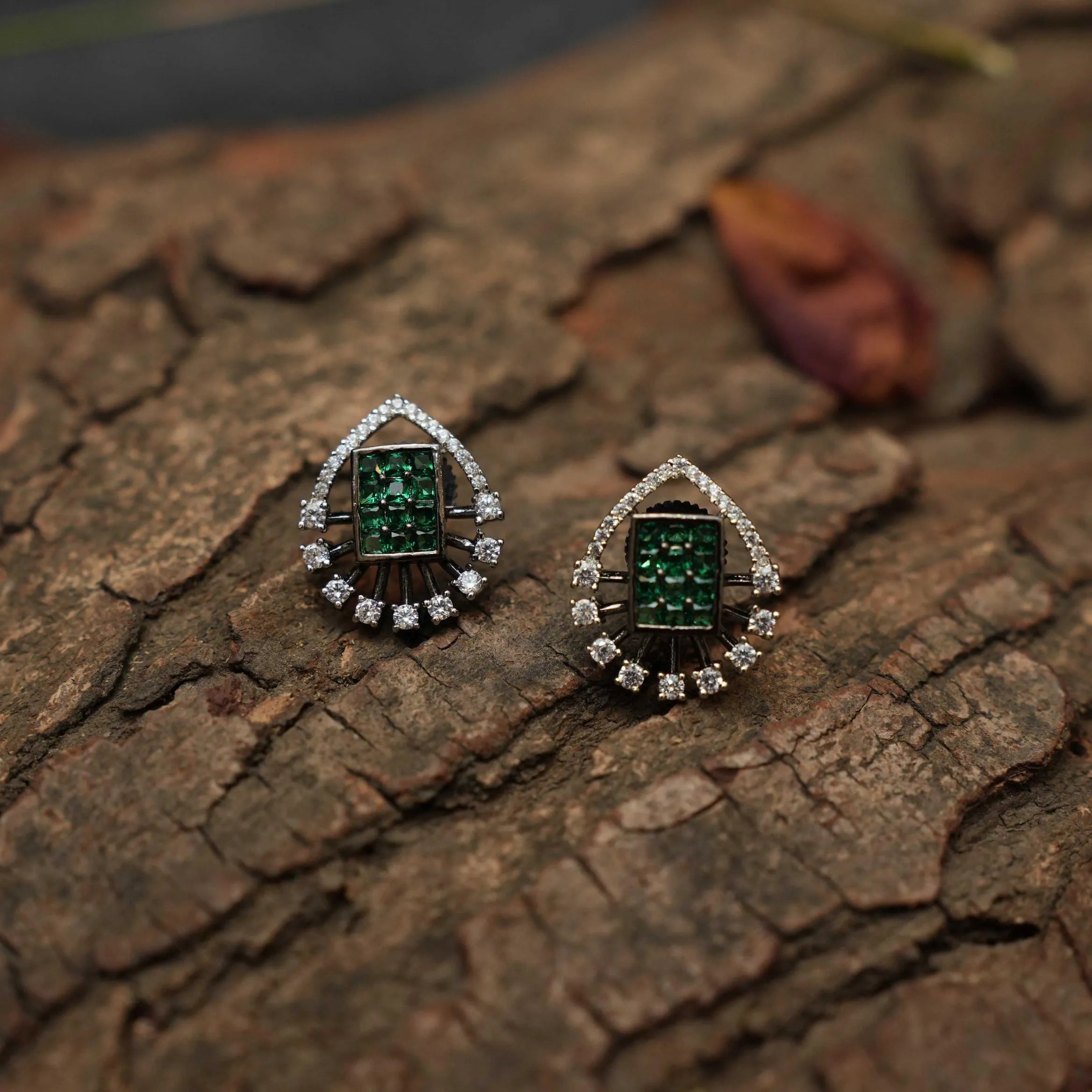 Vineka Zircon Ear Stud - Forest Green