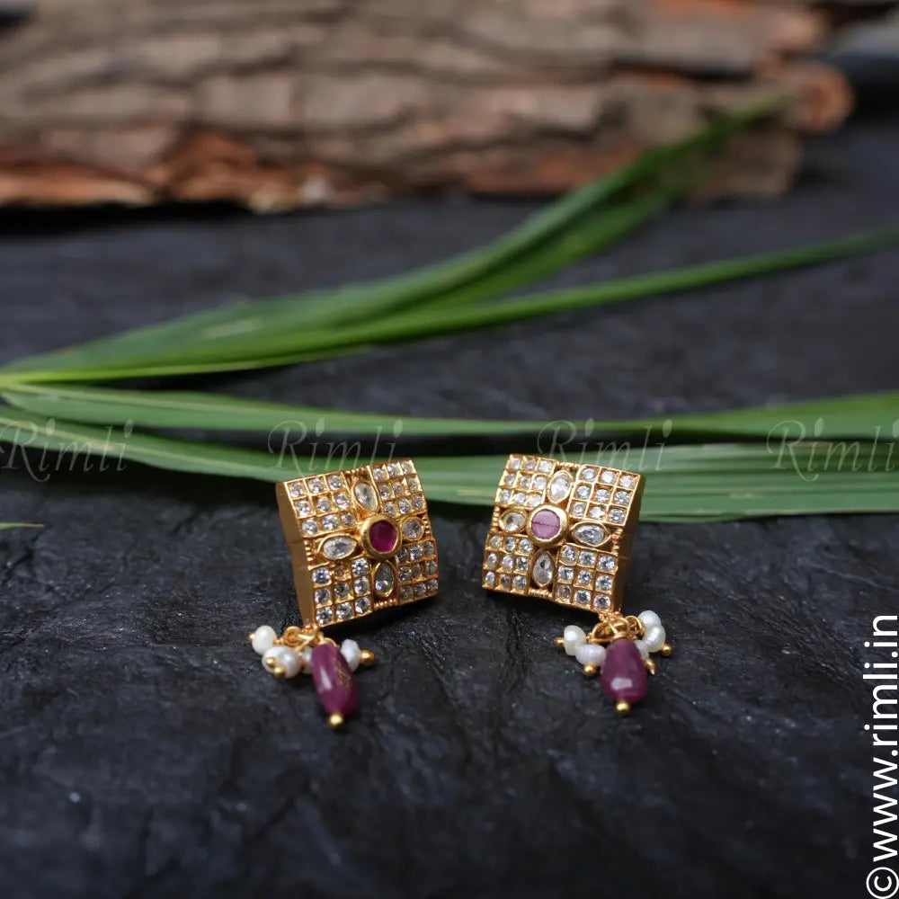 Vinita Silver Ear Stud