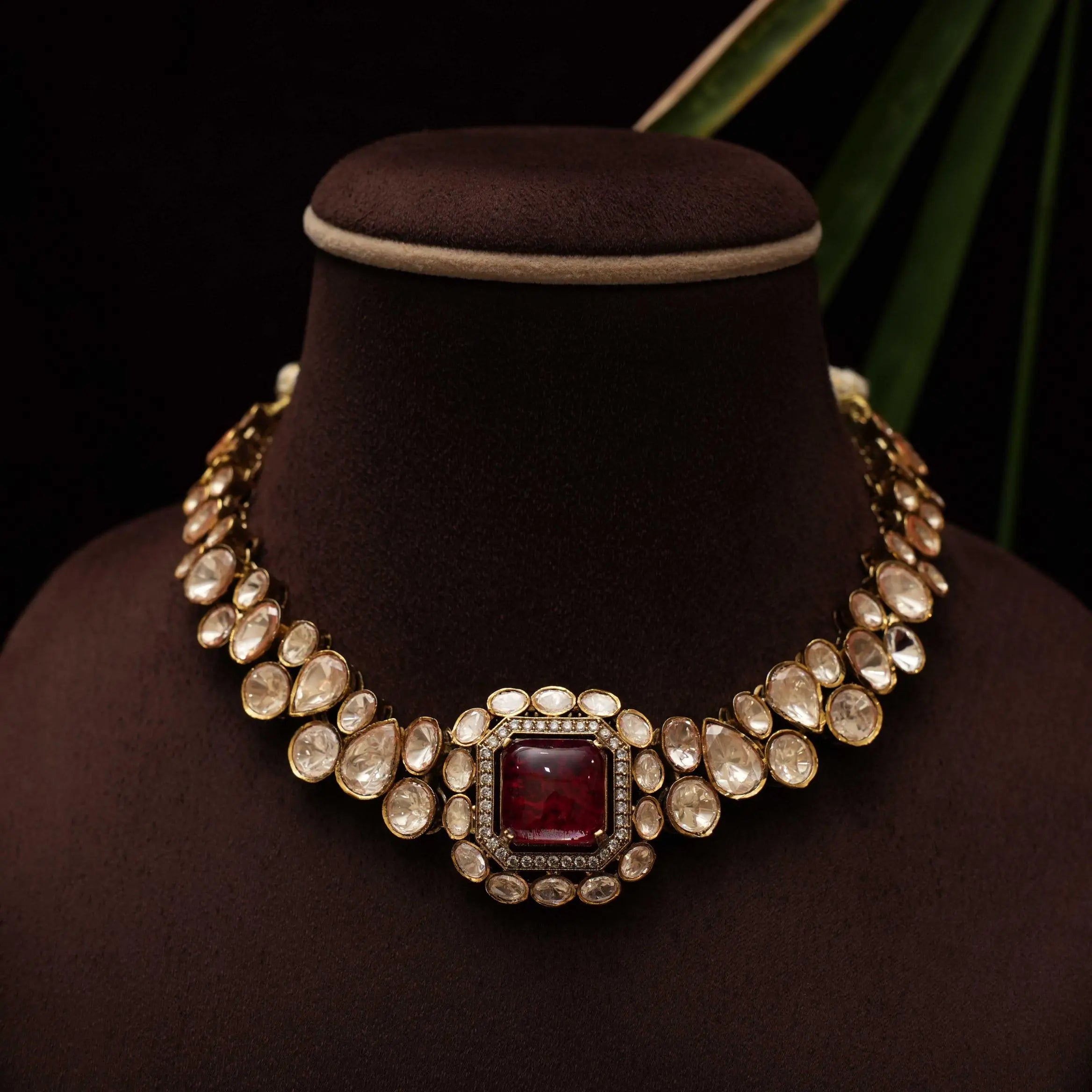 Vivien Victorian Necklace - Reddish Pink