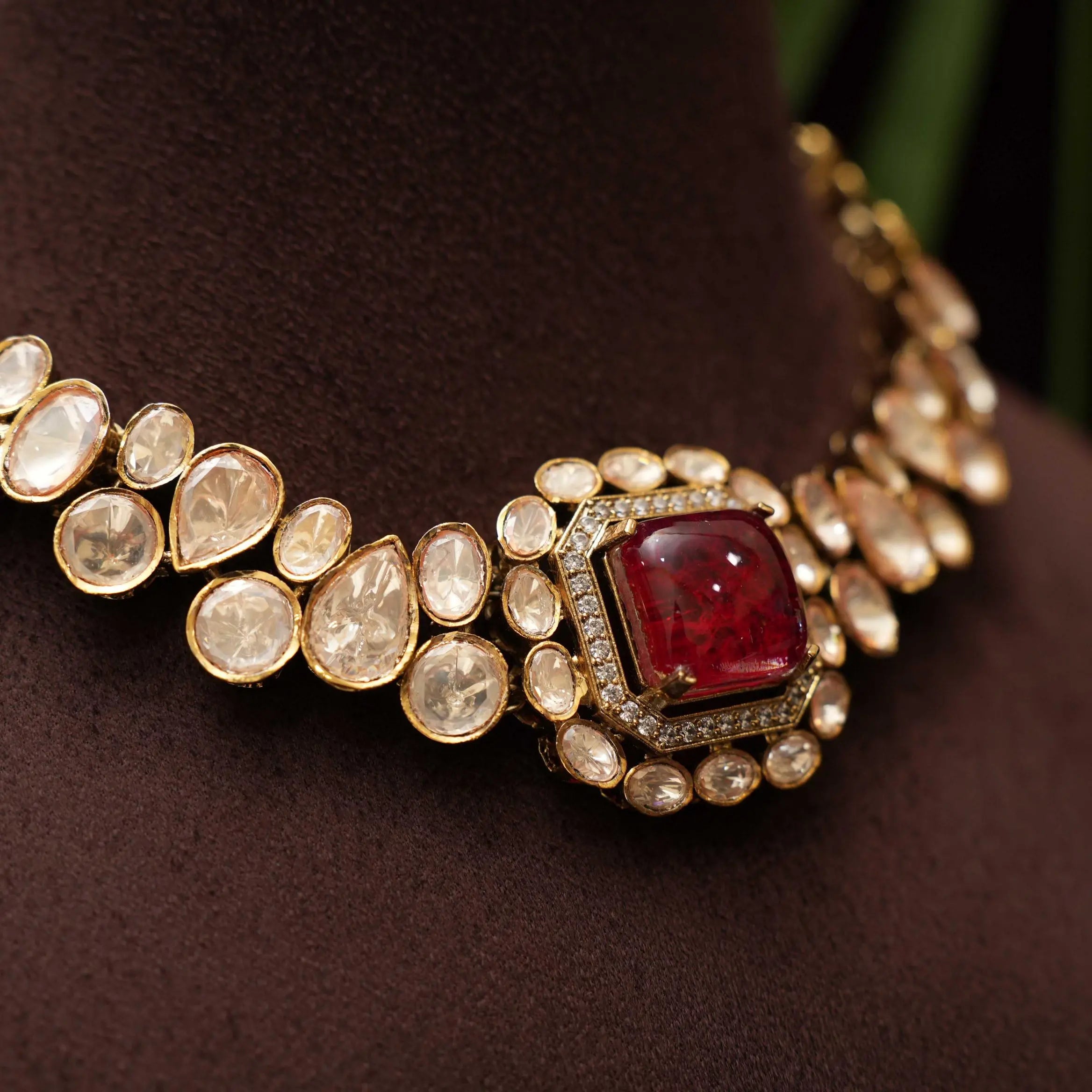 Vivien Victorian Necklace - Reddish Pink