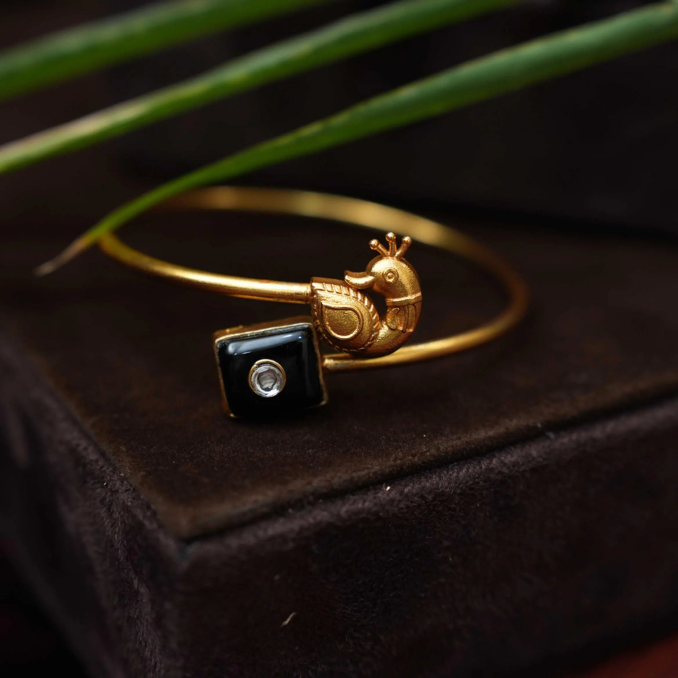 Vriha Silver Kada Bangle