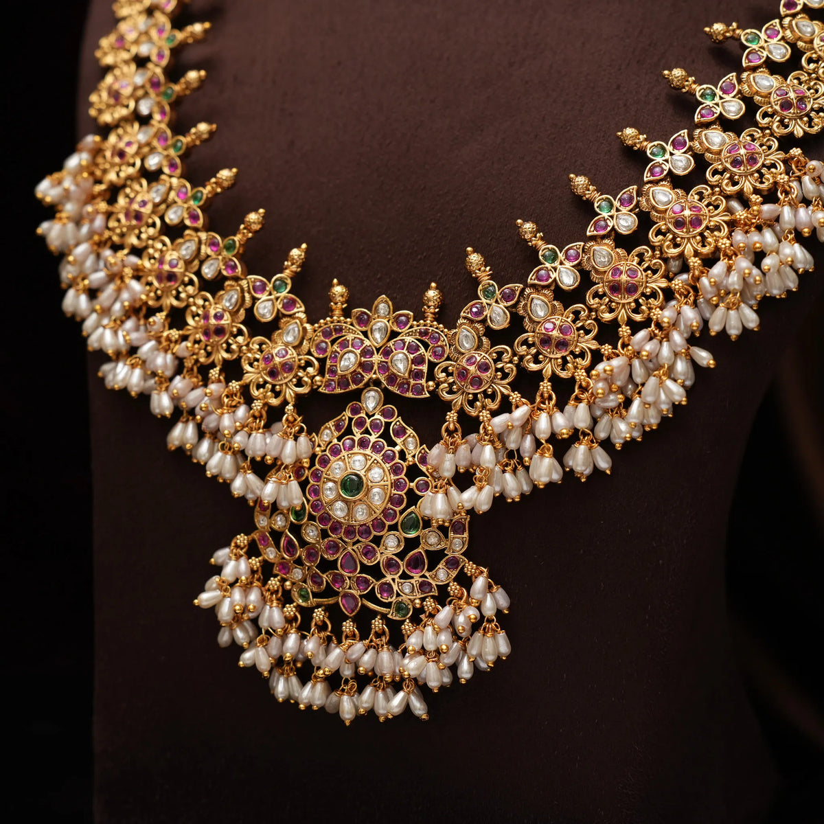 Vrishtik Guttupusulu Necklace