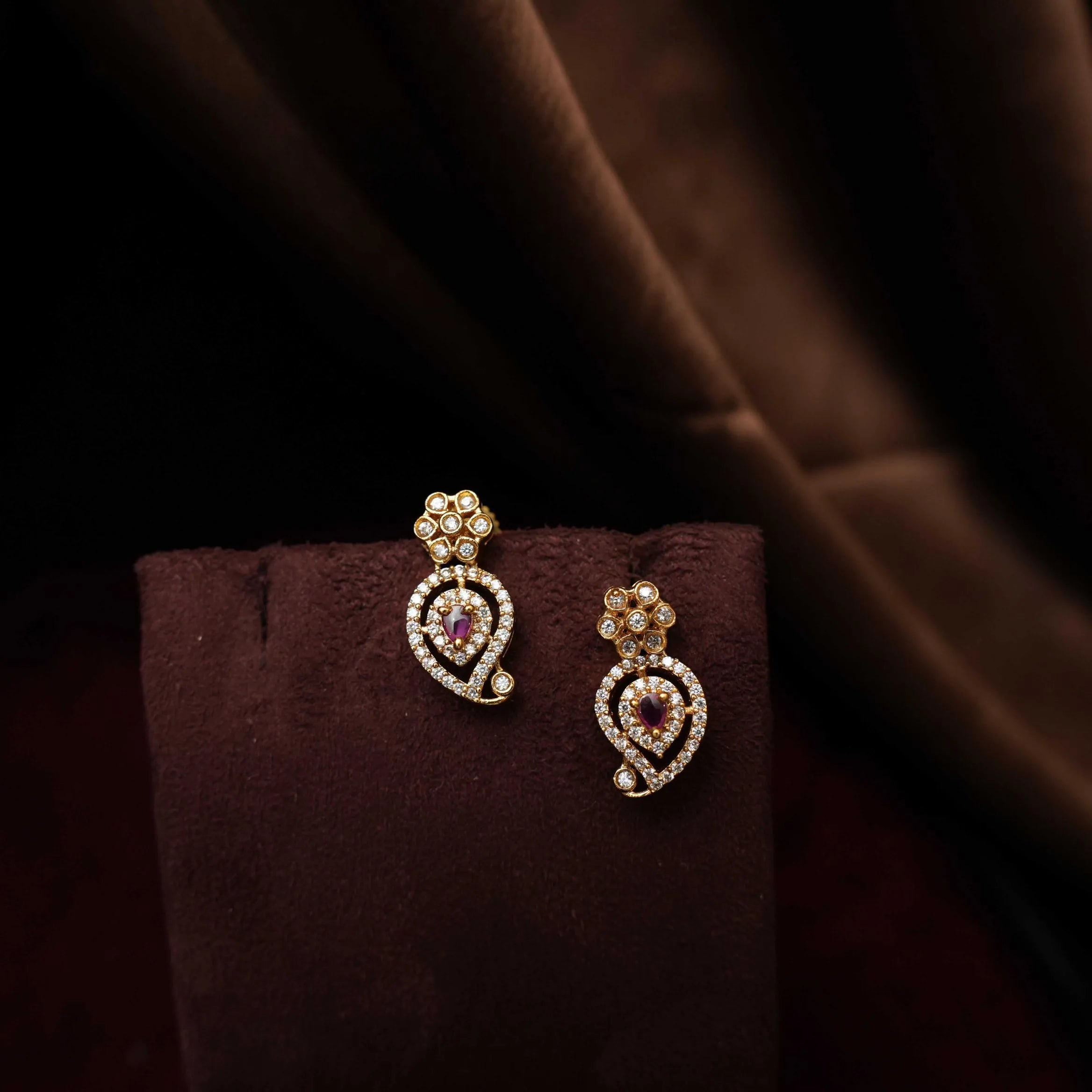 Wamika Antique Necklace - Red