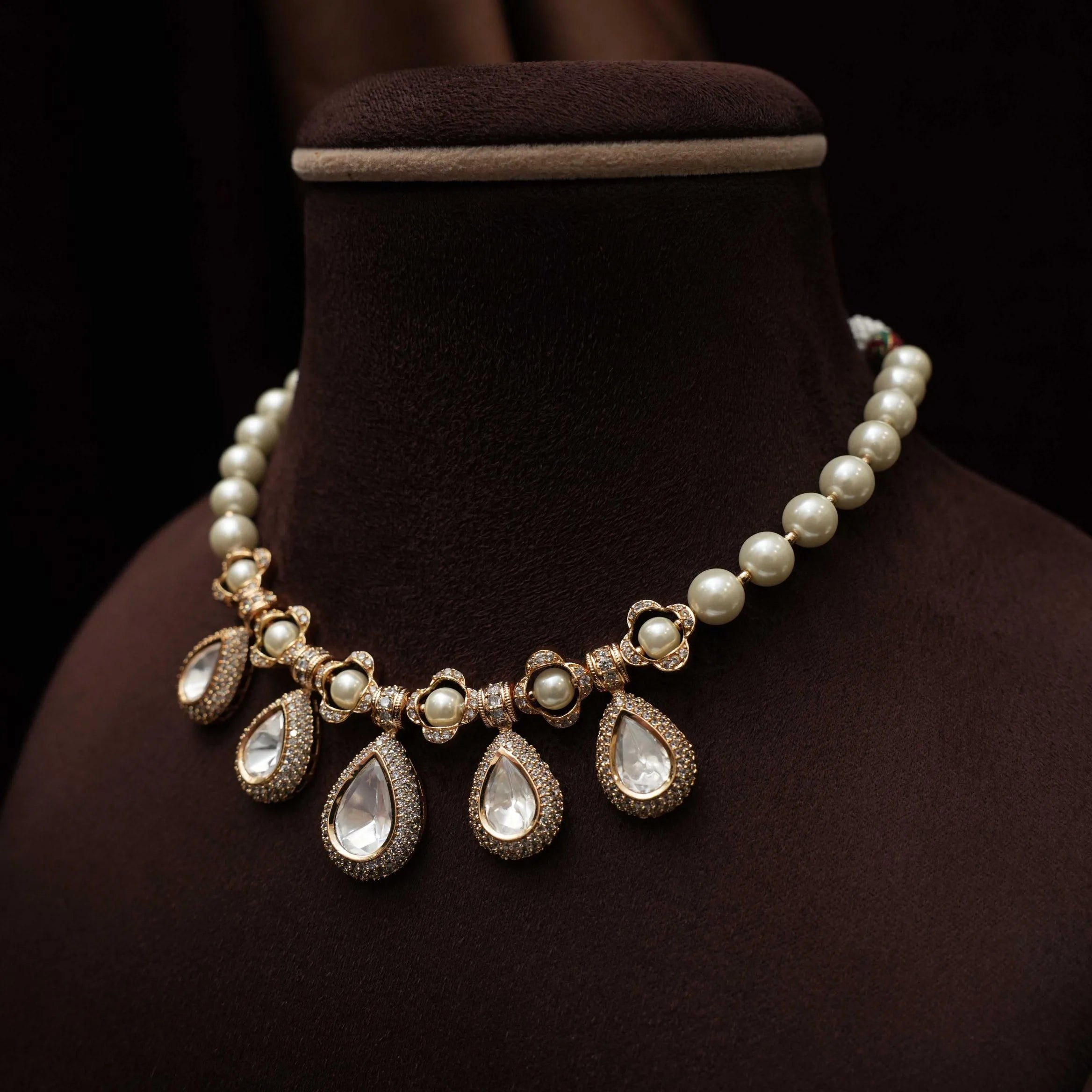 Yadvi Victorian Pearl Necklace