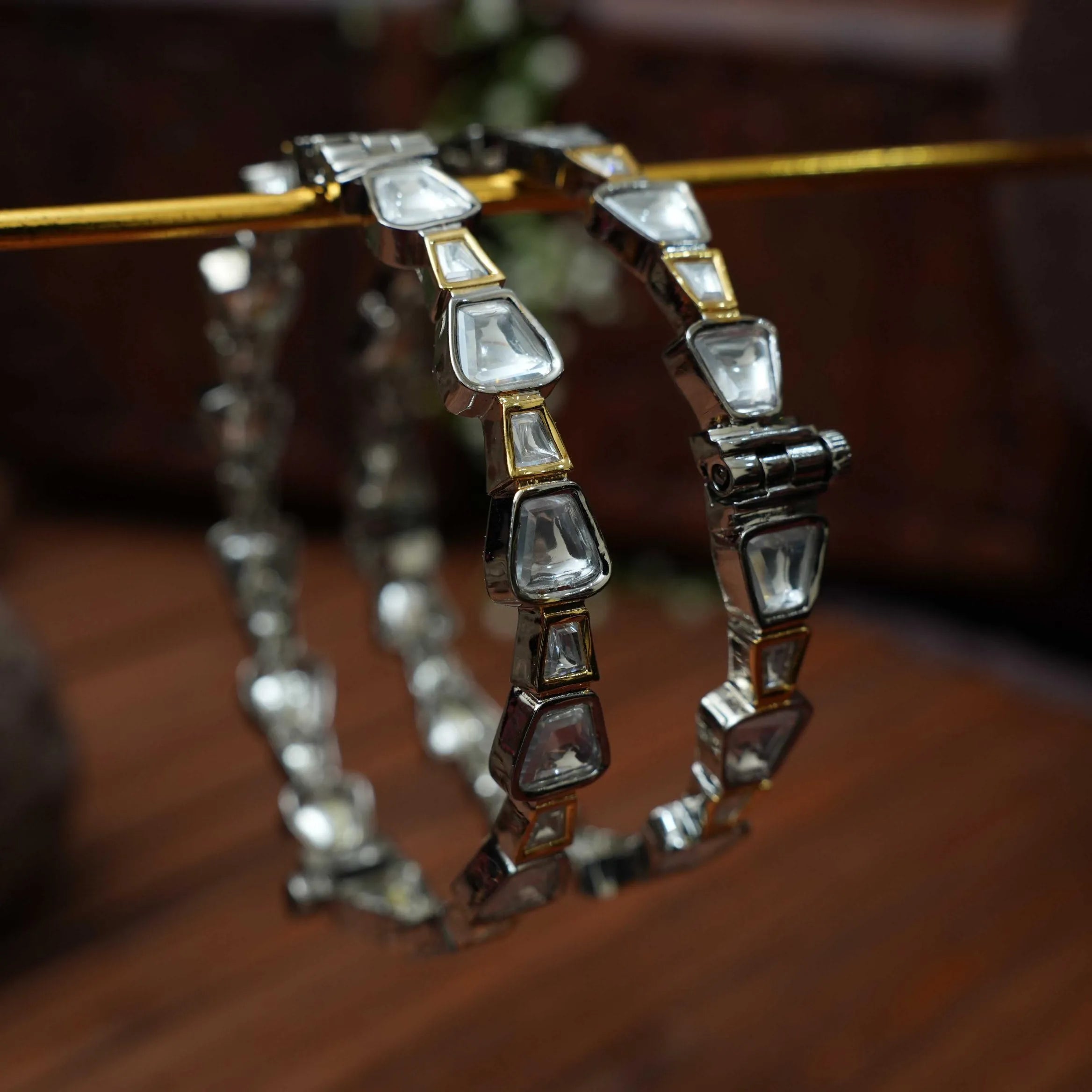 Yajnika Victorian Kundan Bangles