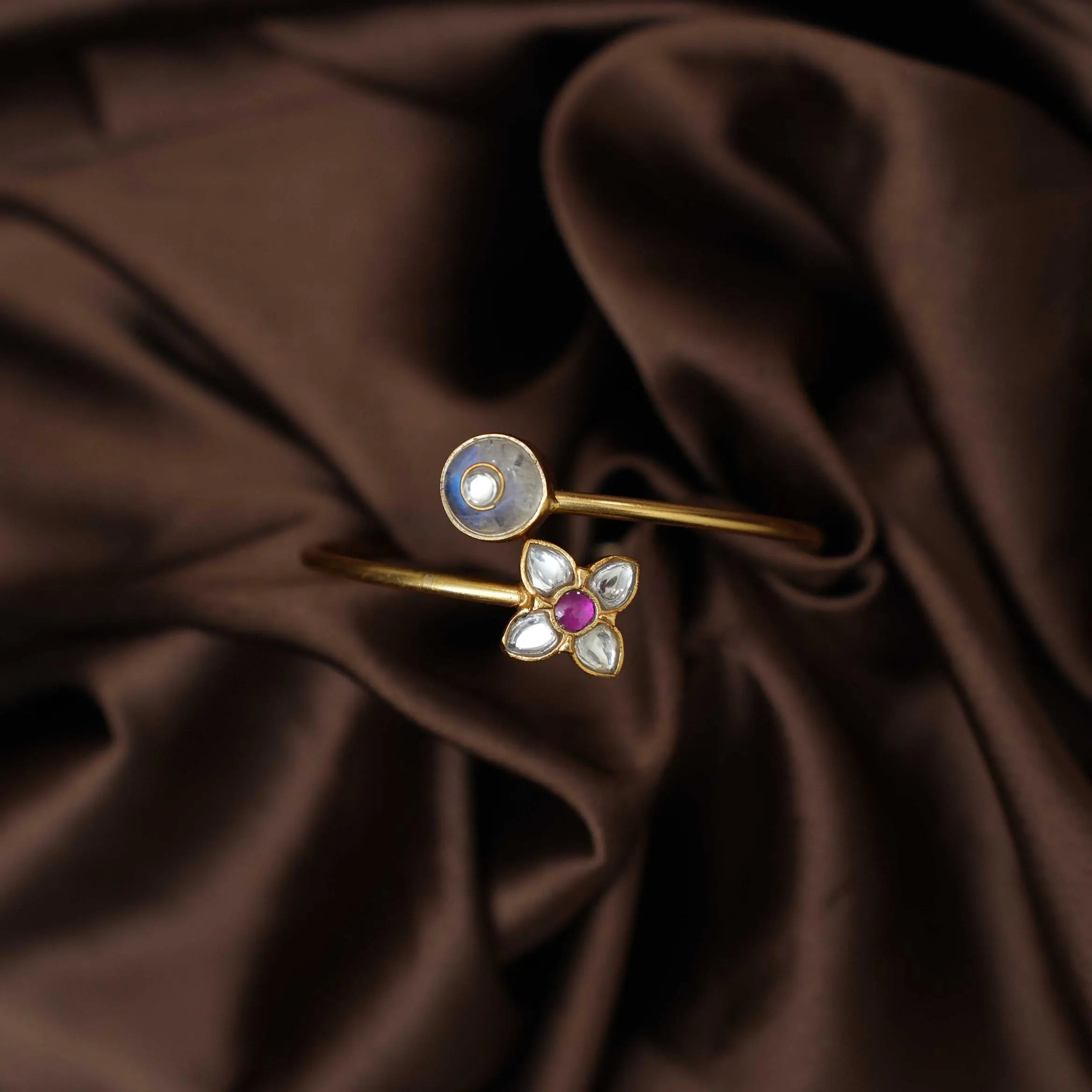 Yashi Silver Kada Bangle