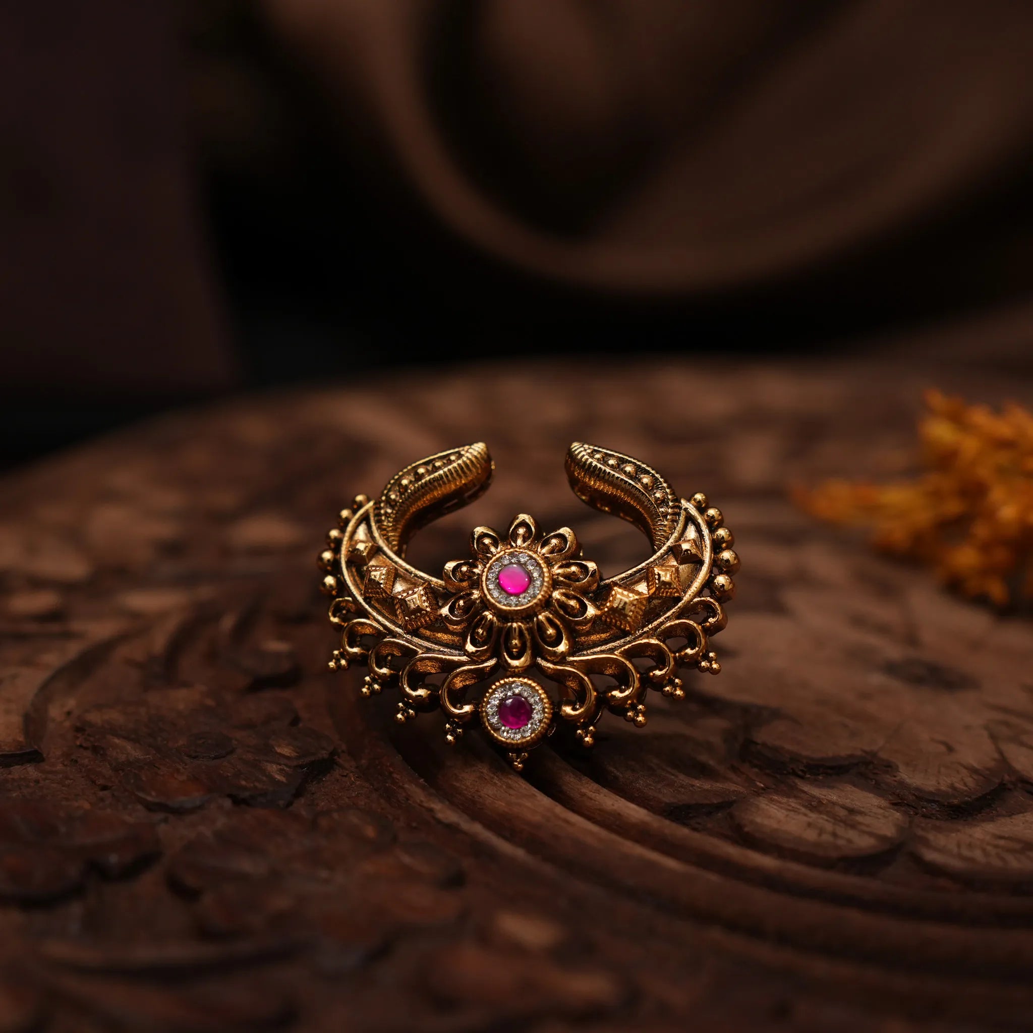 Yashvika Antique Hair Pin / Rakkodi