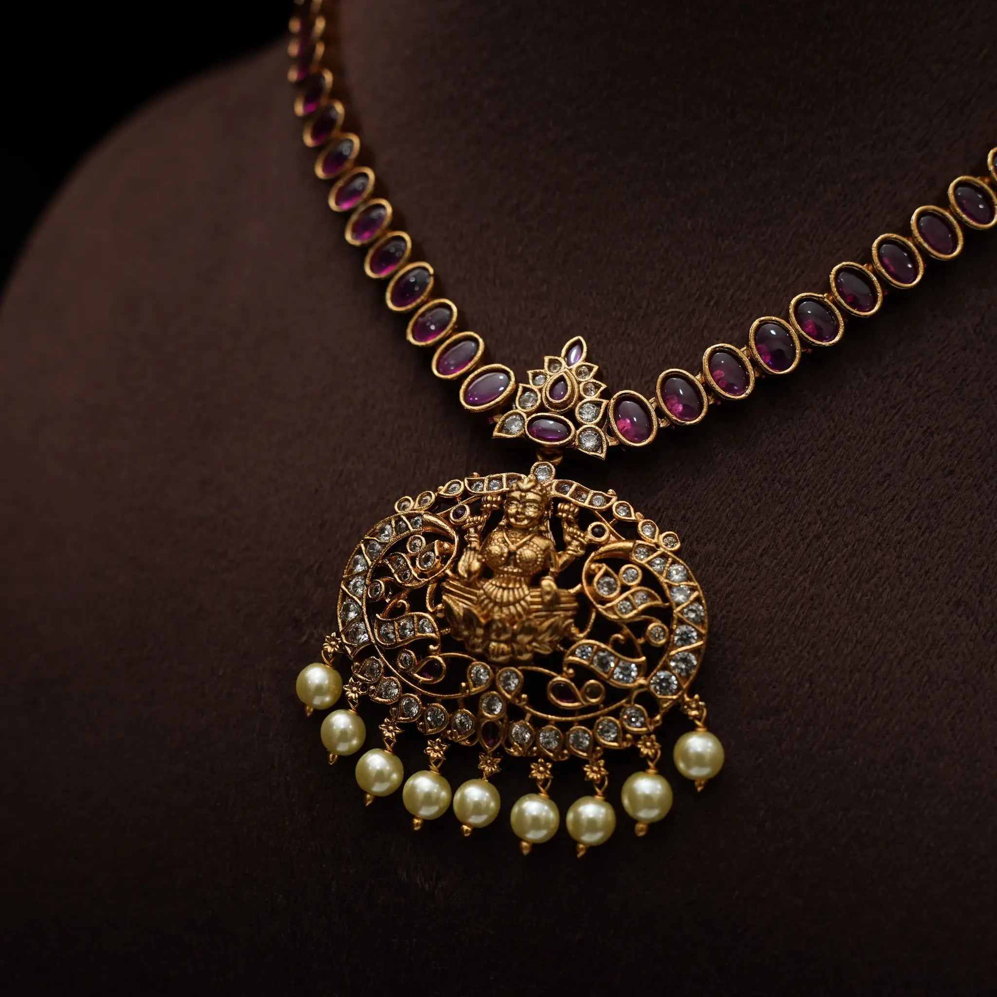 Yavanika Antique Necklace - Tia