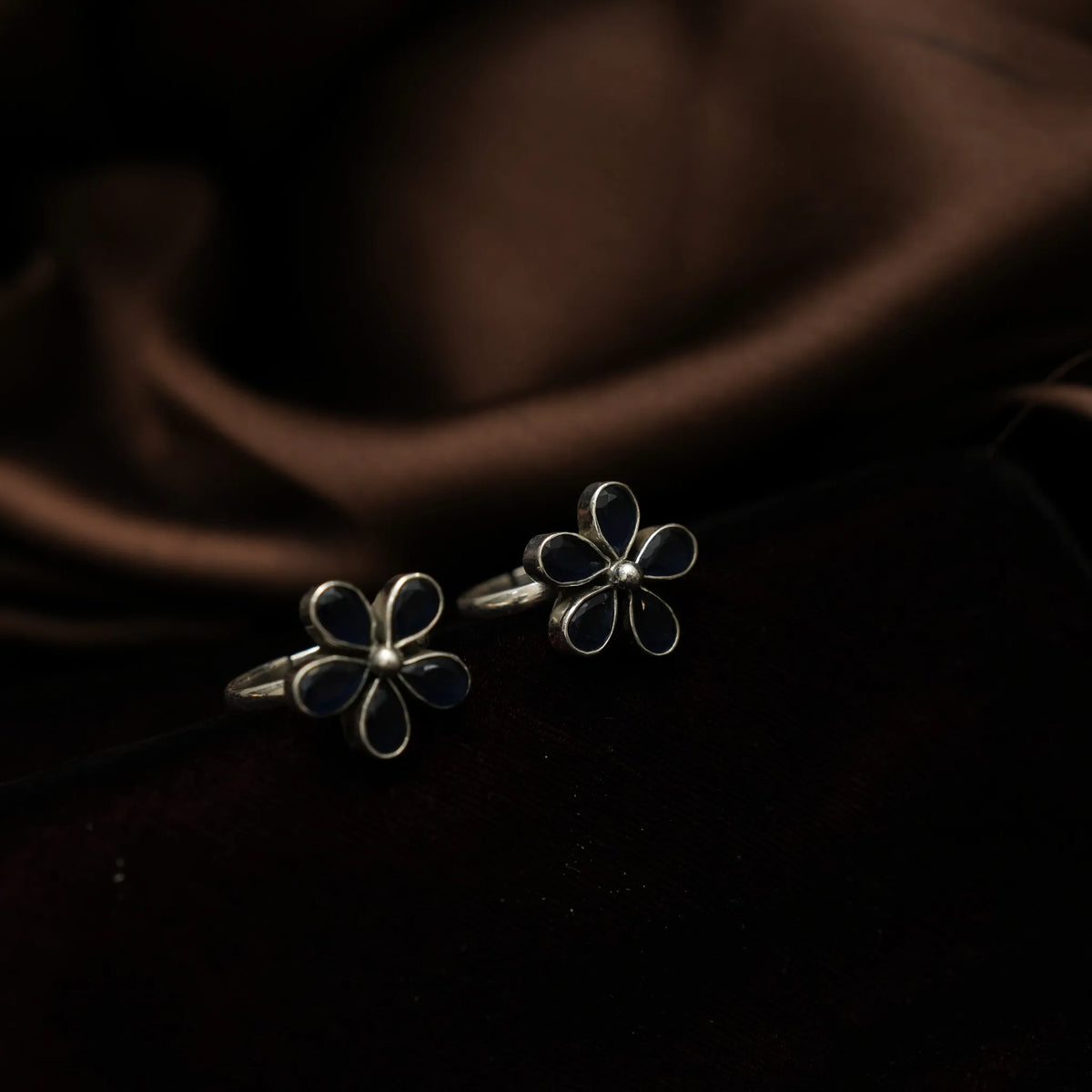 Zavya Silver Toe Ring - Blue