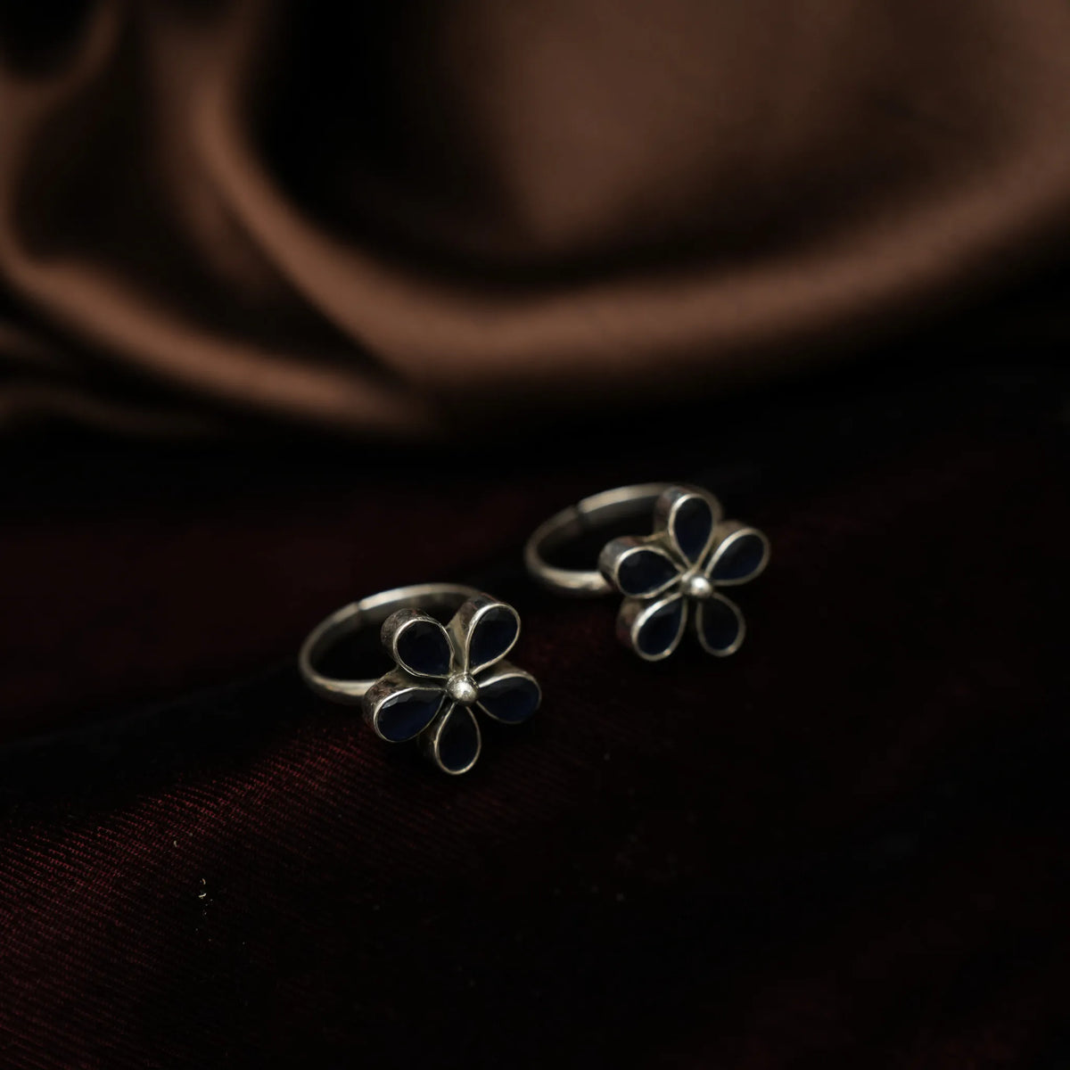 Zavya Silver Toe Ring - Blue