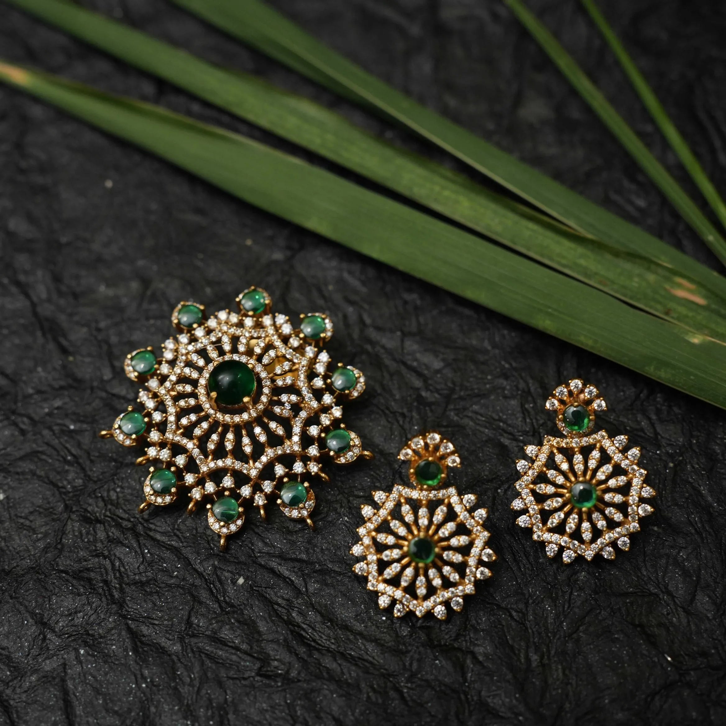 Zendaya Zircon Pendant - Green