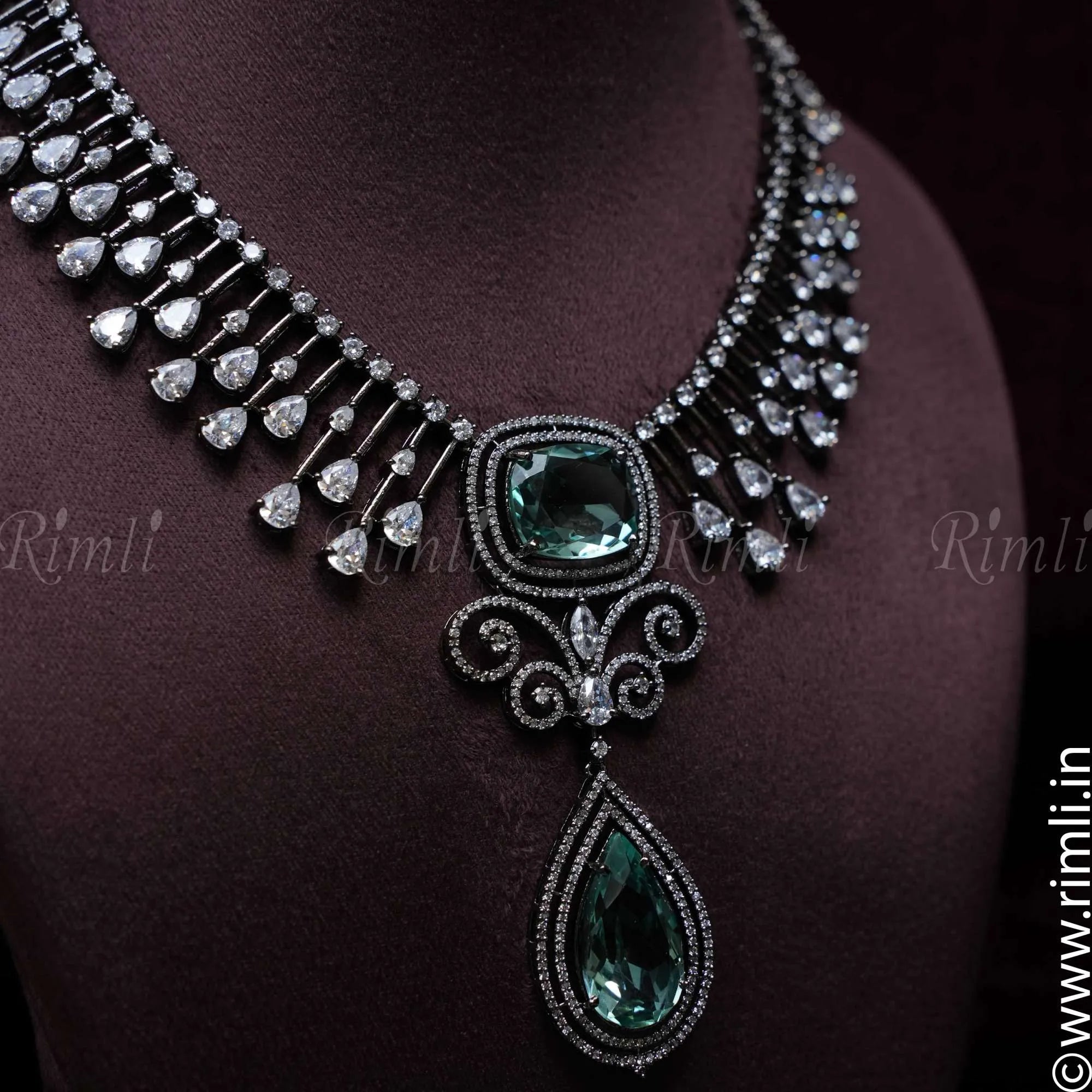 Dharika D'Design Necklace - Pastel Green - Rimli Boutique