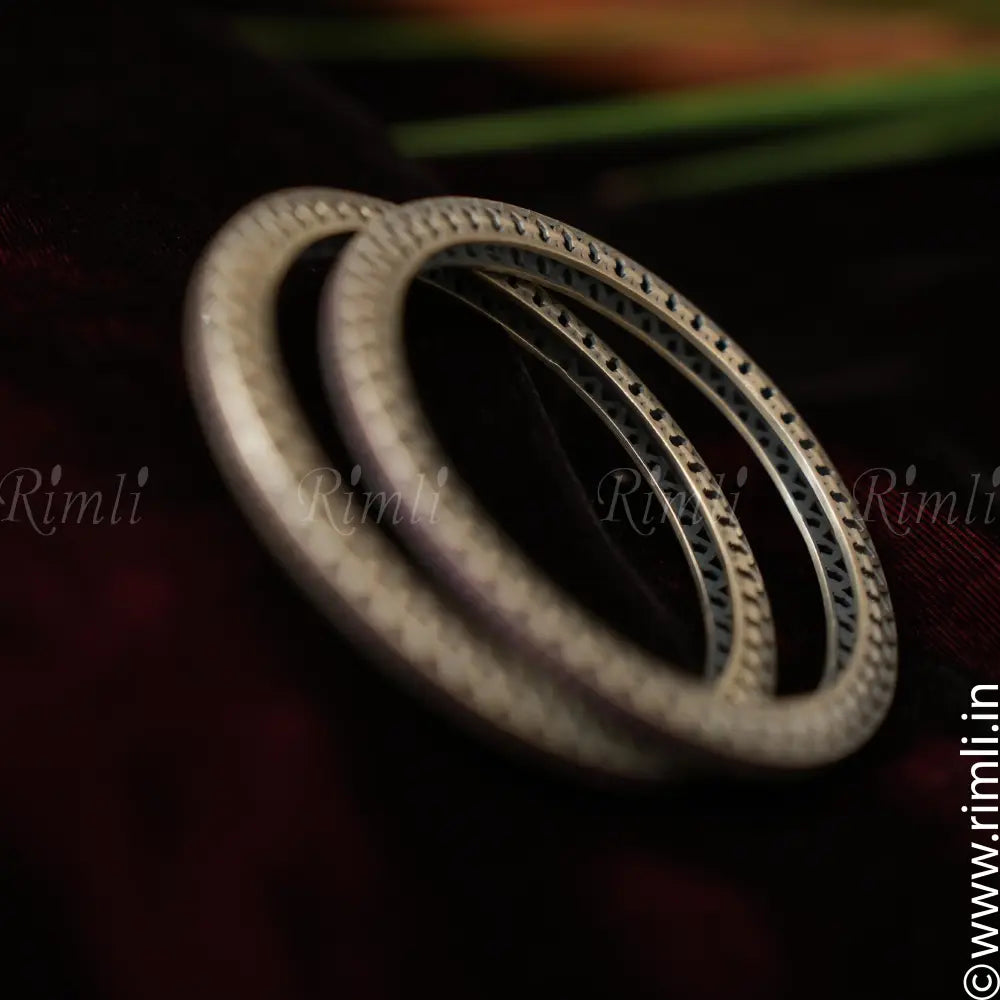 Chandrani Silver Bangle - Rimli Boutique