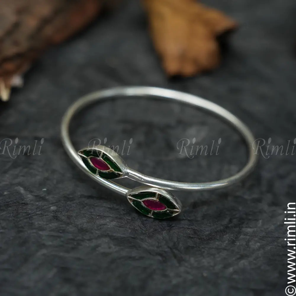 Devanshi Silver Bangle - Green - Rimli Boutique