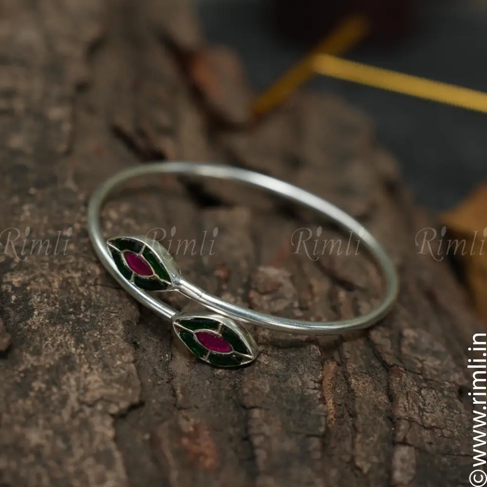 Devanshi Silver Bangle - Green - Rimli Boutique