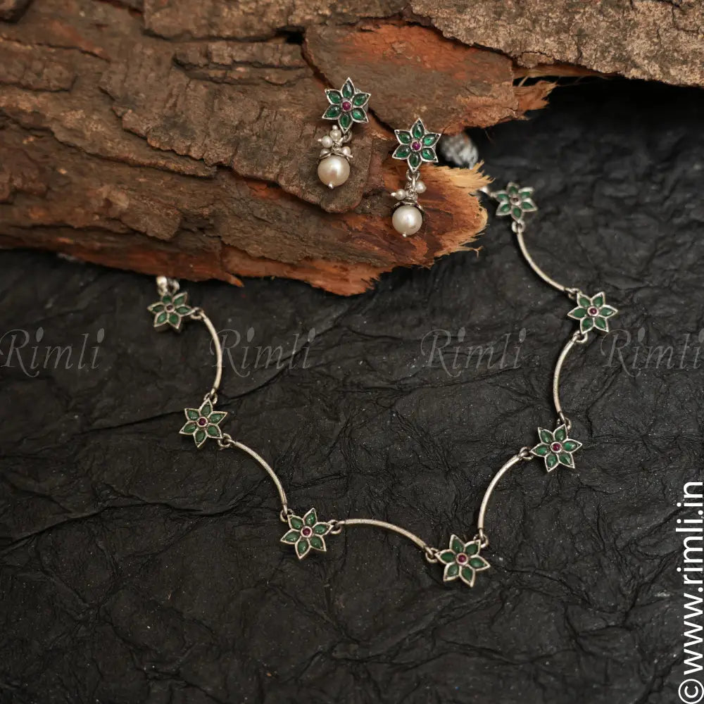 Tanisha Silver Necklace - Green - Rimli Boutique
