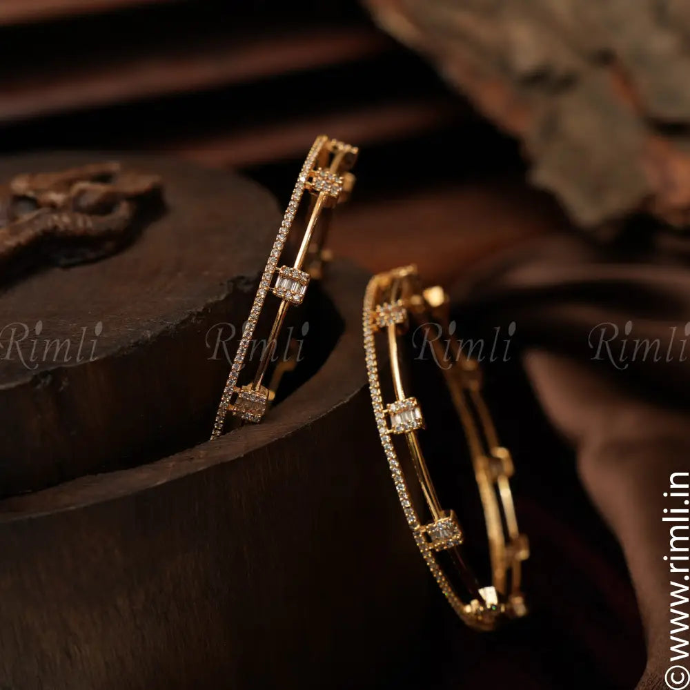 Sanvi White Stone Bangle - Rimli Boutique