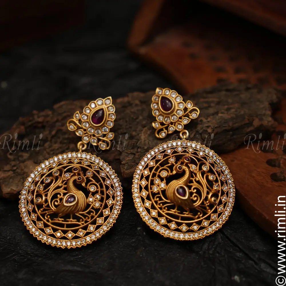 Antique studs 2025 in gold