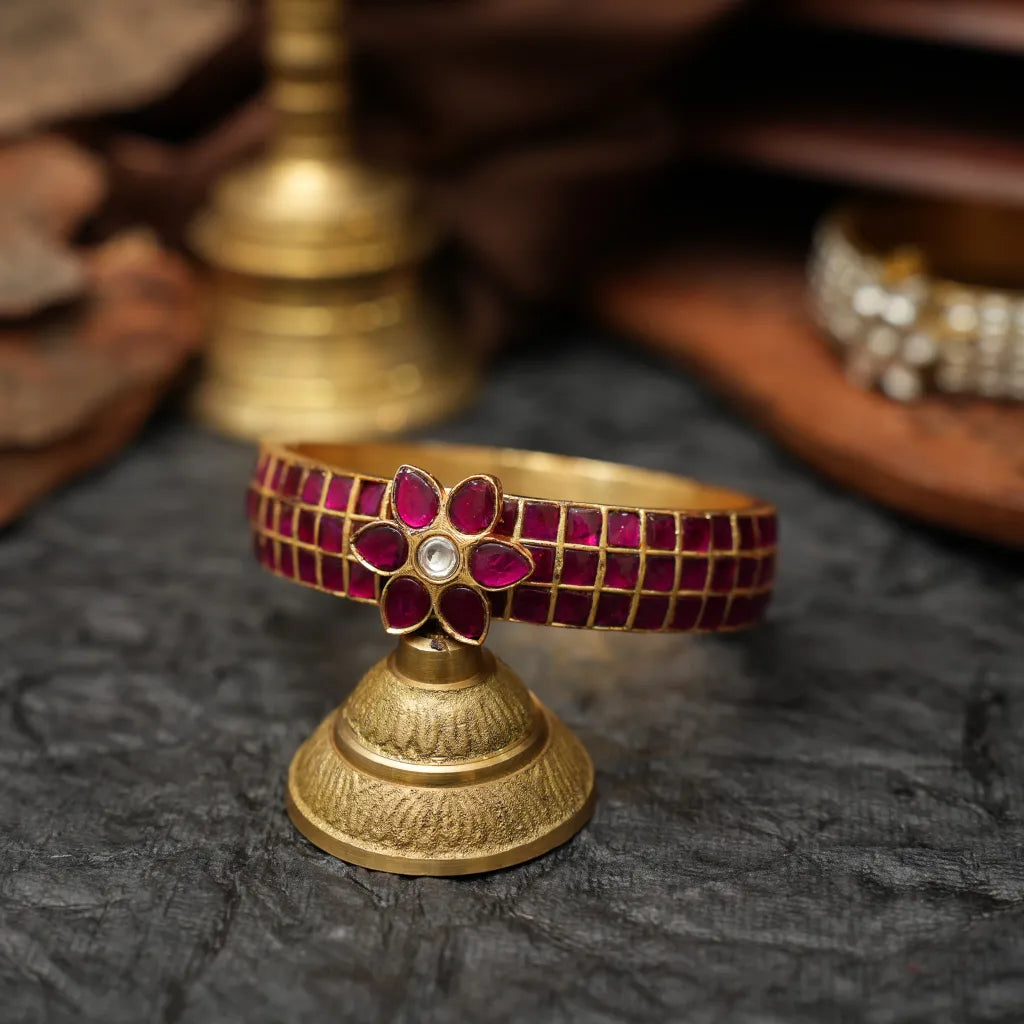 Aakesh Polki Bangle - Red