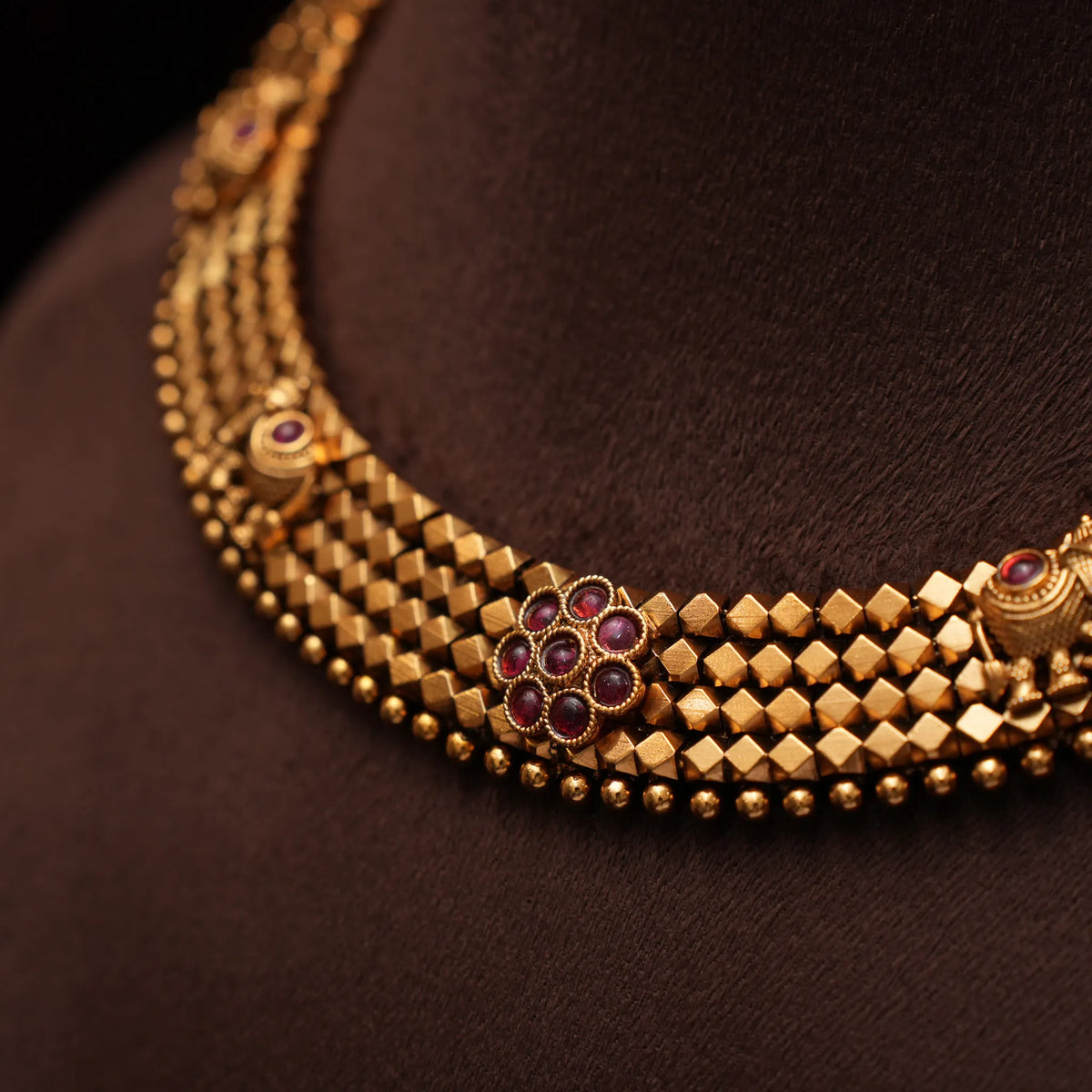Aardita Antique Choker - Red