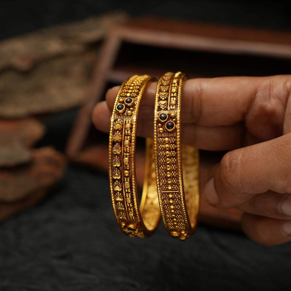 Aarna Silver Bangles