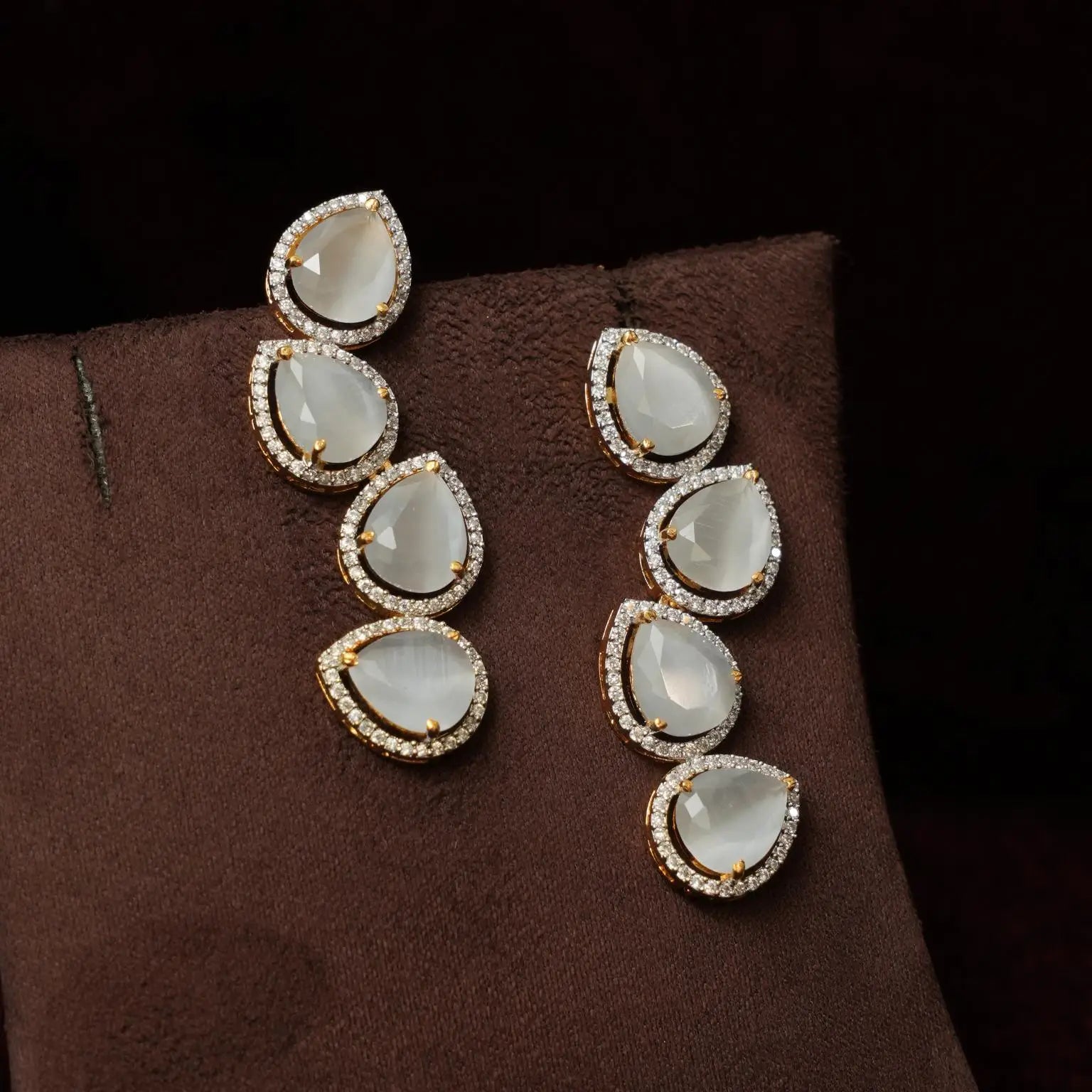 Abhaya Zircon Necklace - Grey