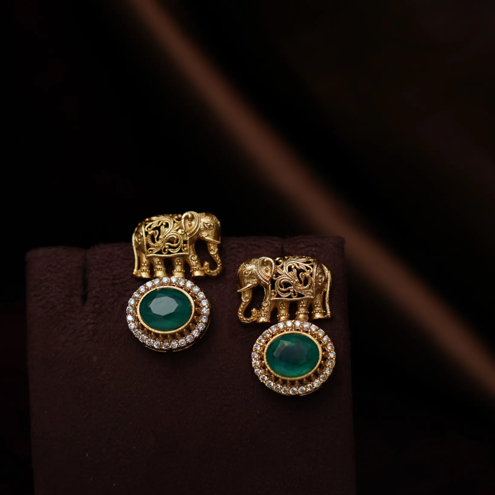 Adhiratha Polki Necklace - Emerald Green