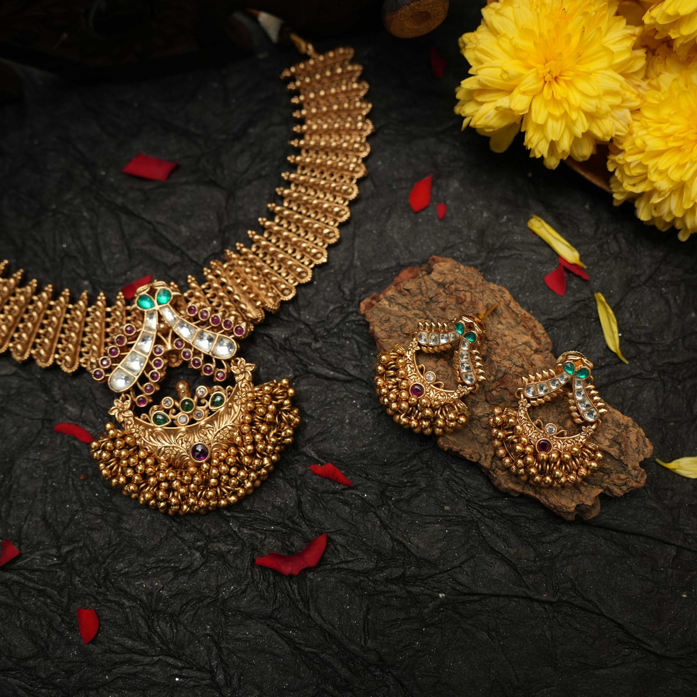 Adhiyal Antique Necklace