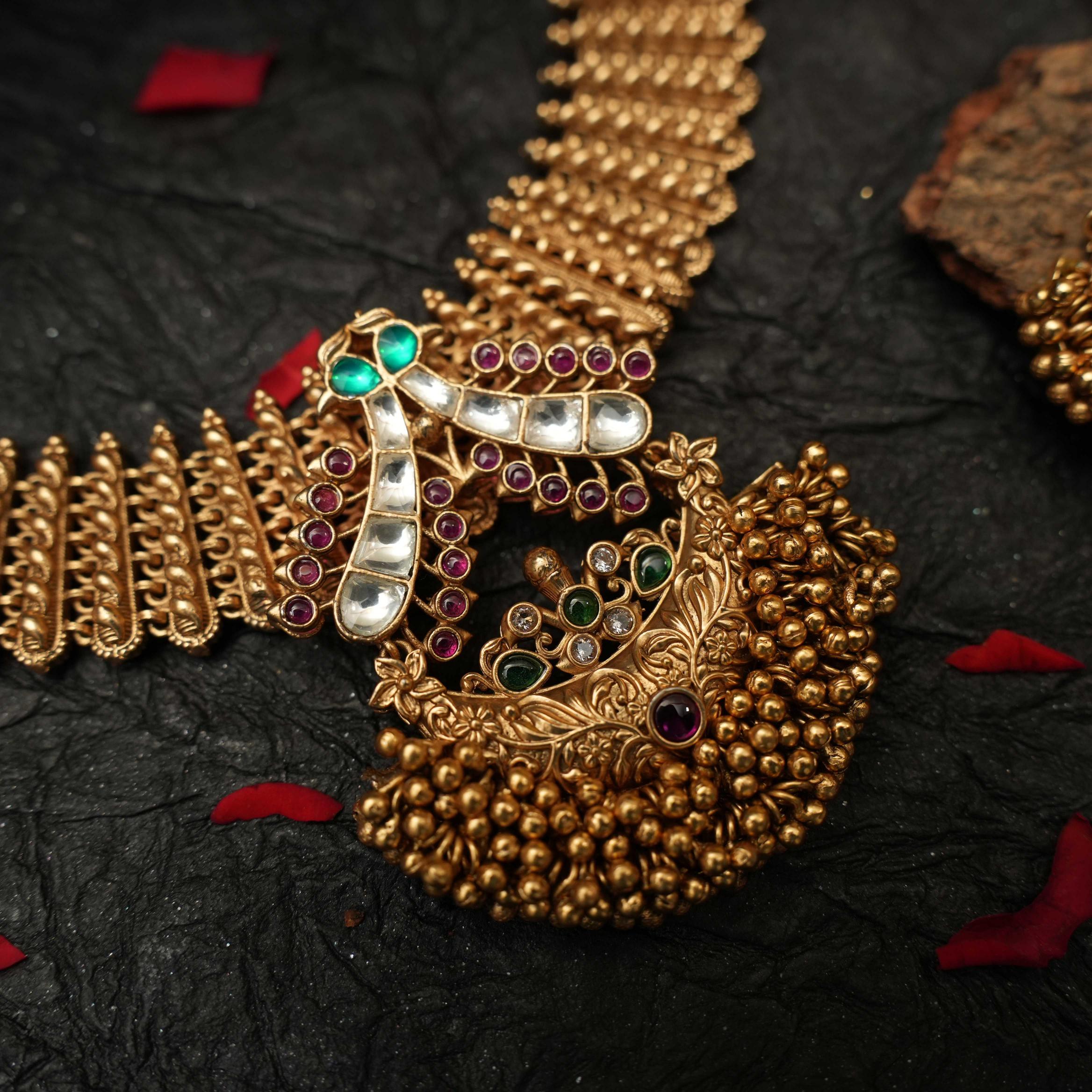 Adhiyal Antique Necklace