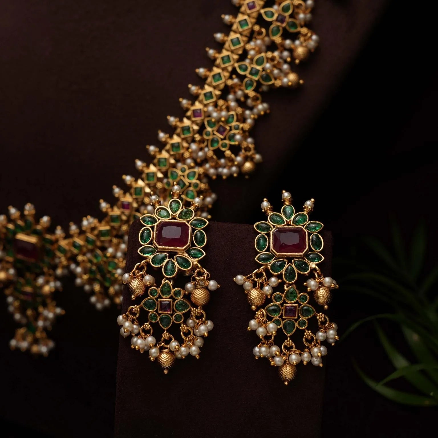 Advika Guttupusulu Necklace - Green