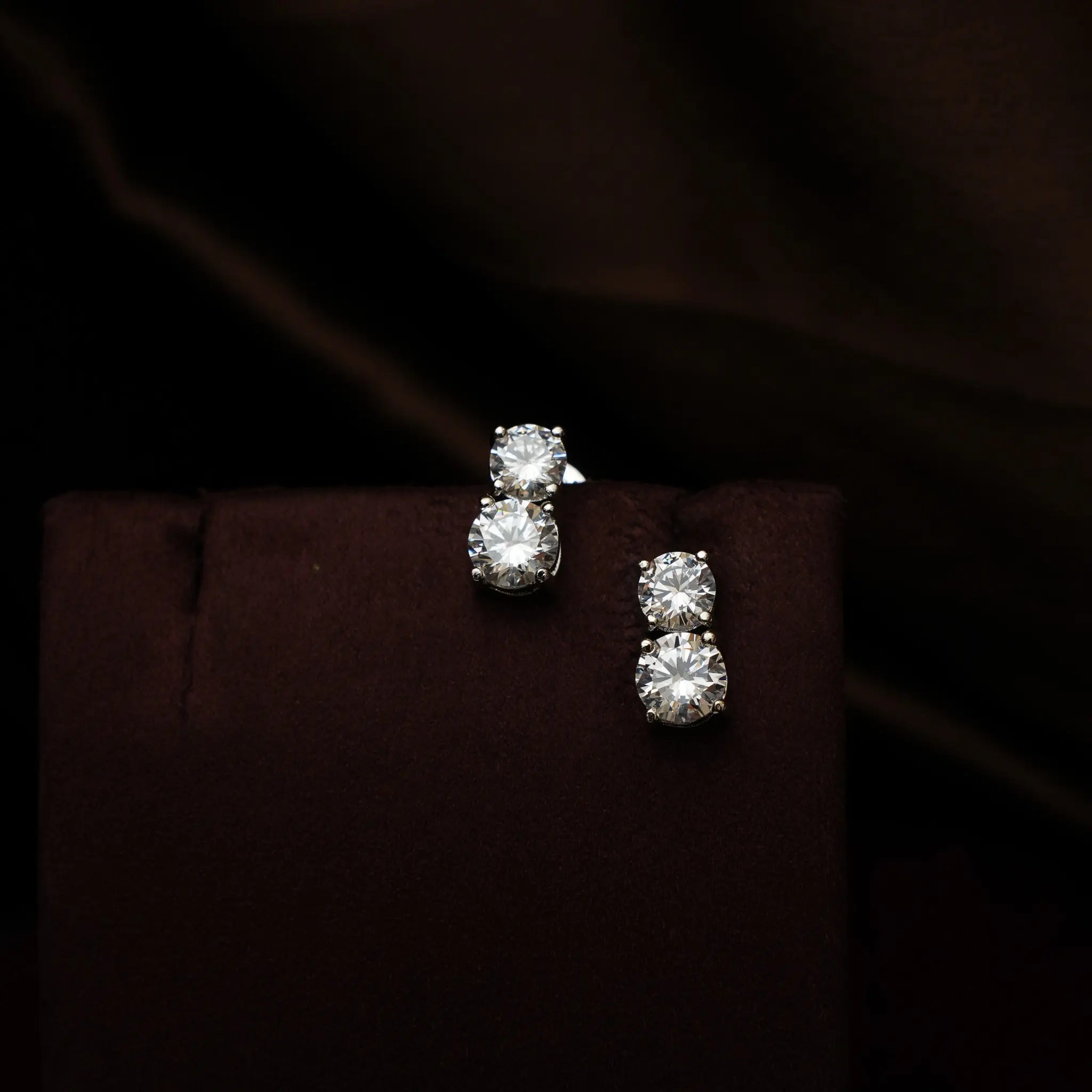 Agam Zircon Necklace - Single Layered