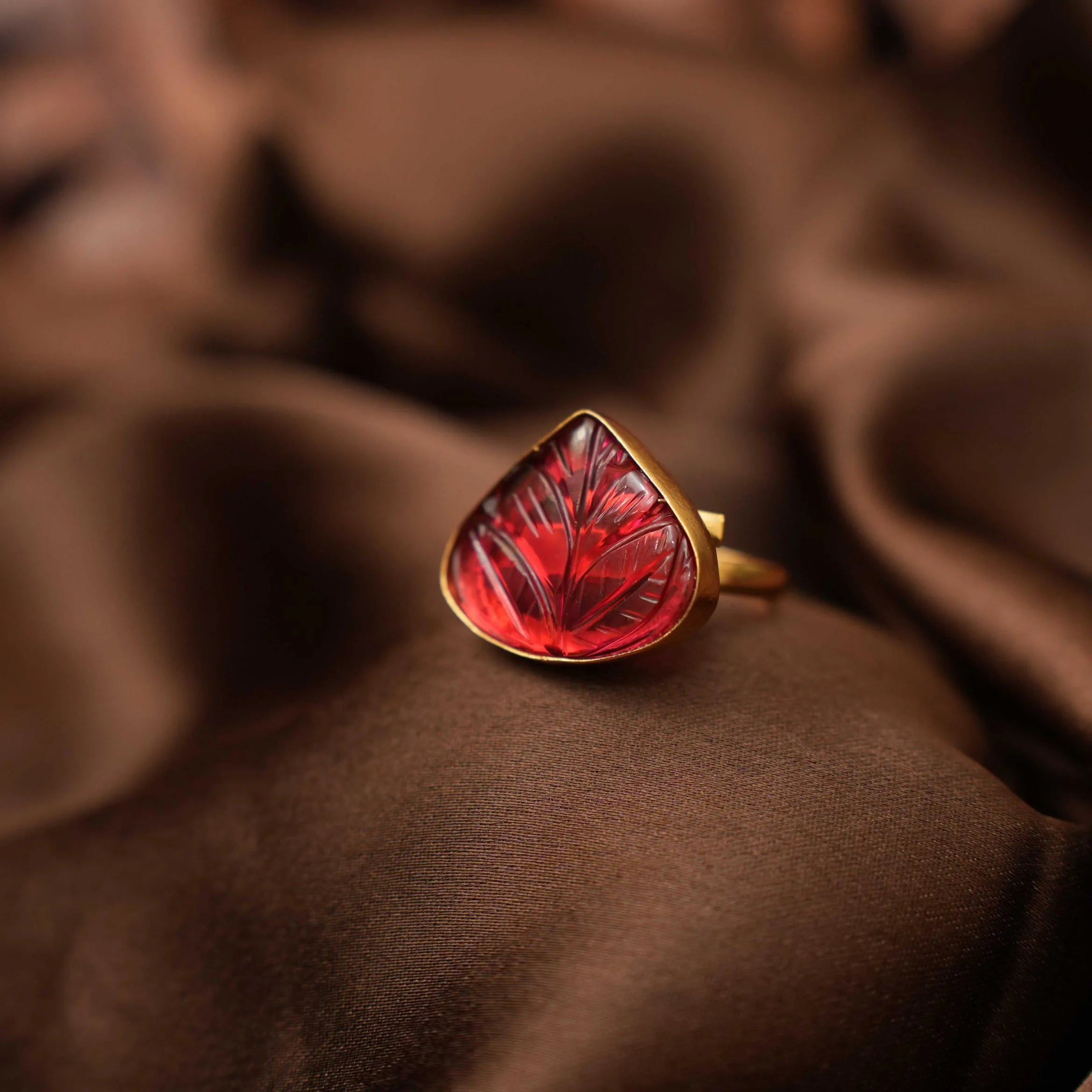 Agira Ring -Red