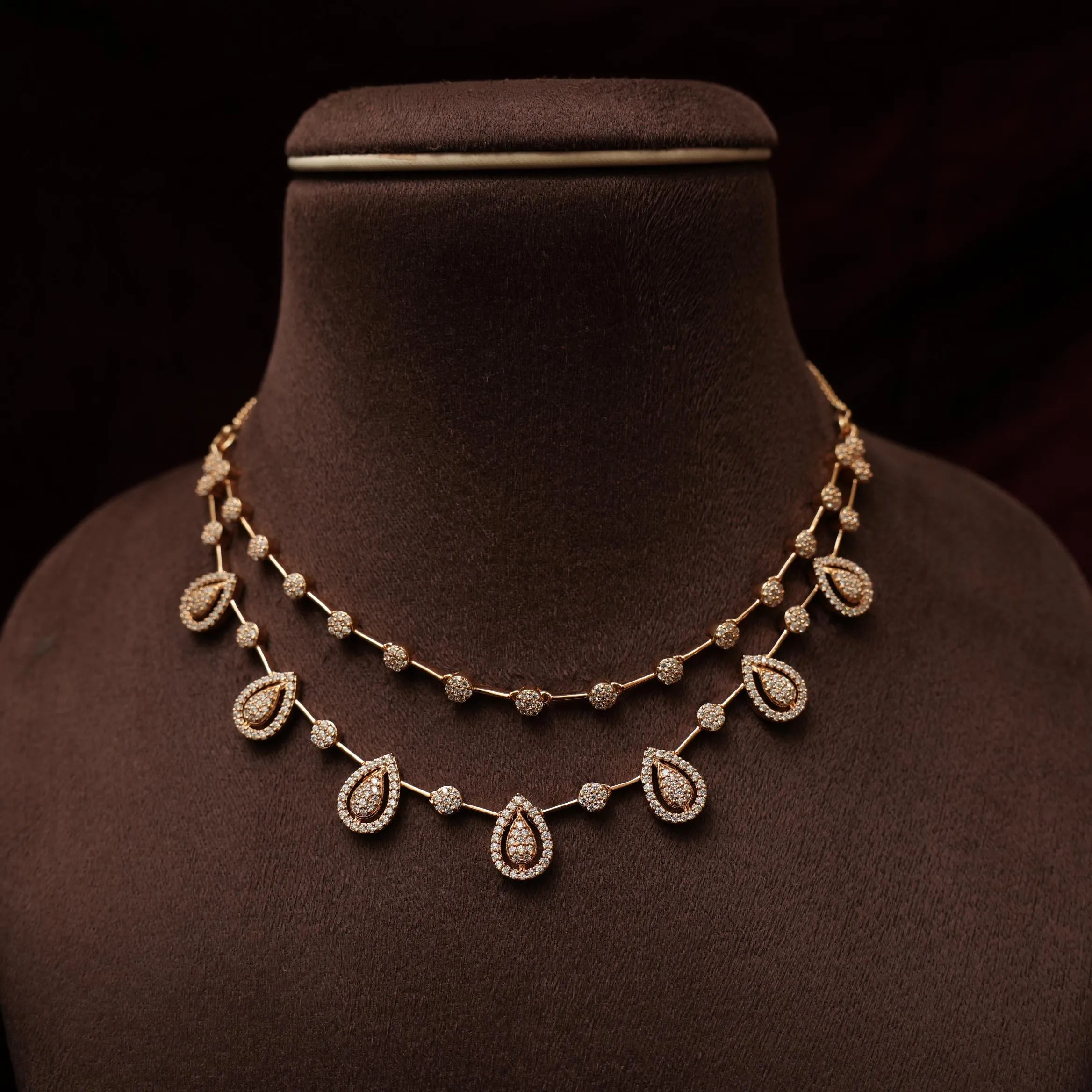 Ushi Zircon Necklace