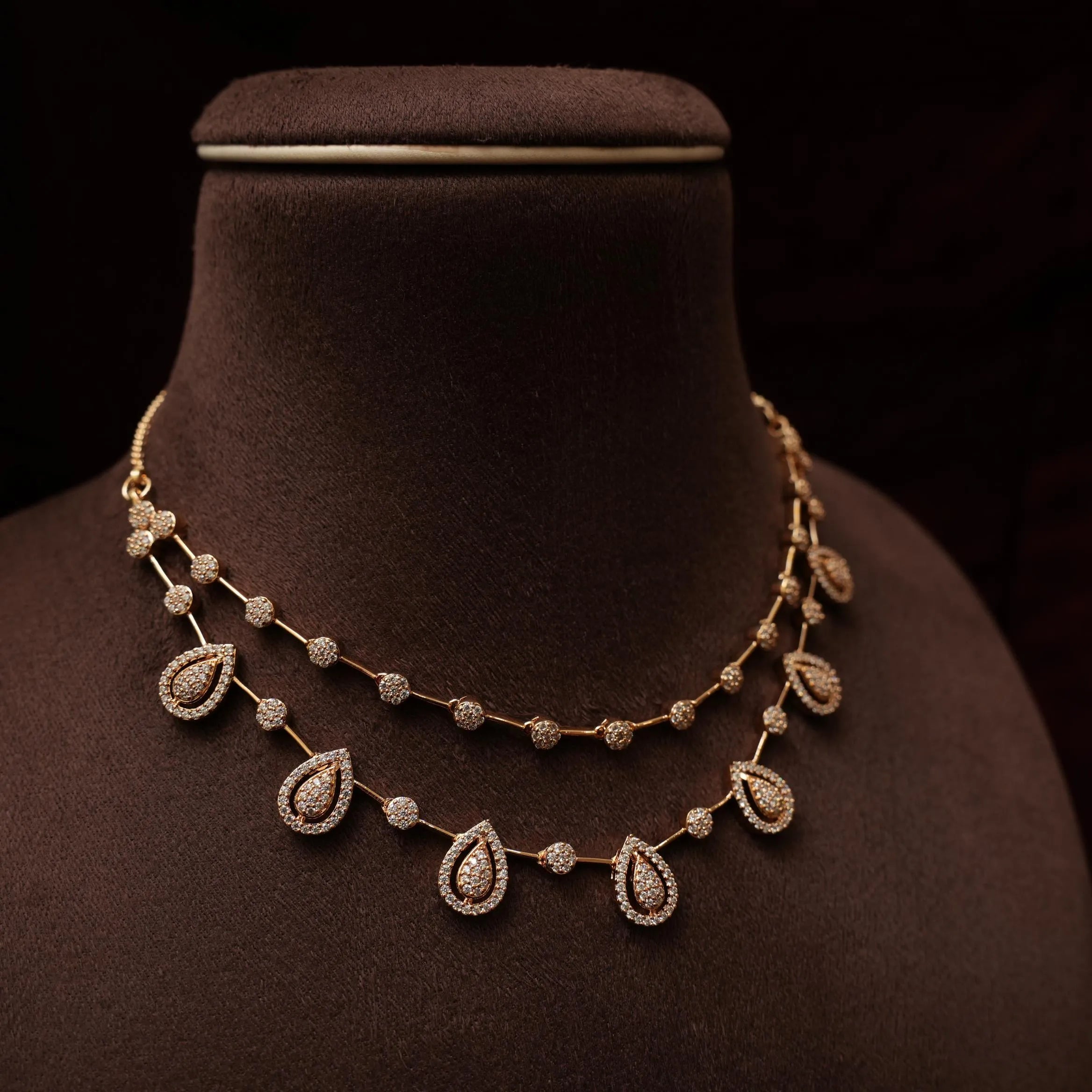 Ushi Zircon Necklace