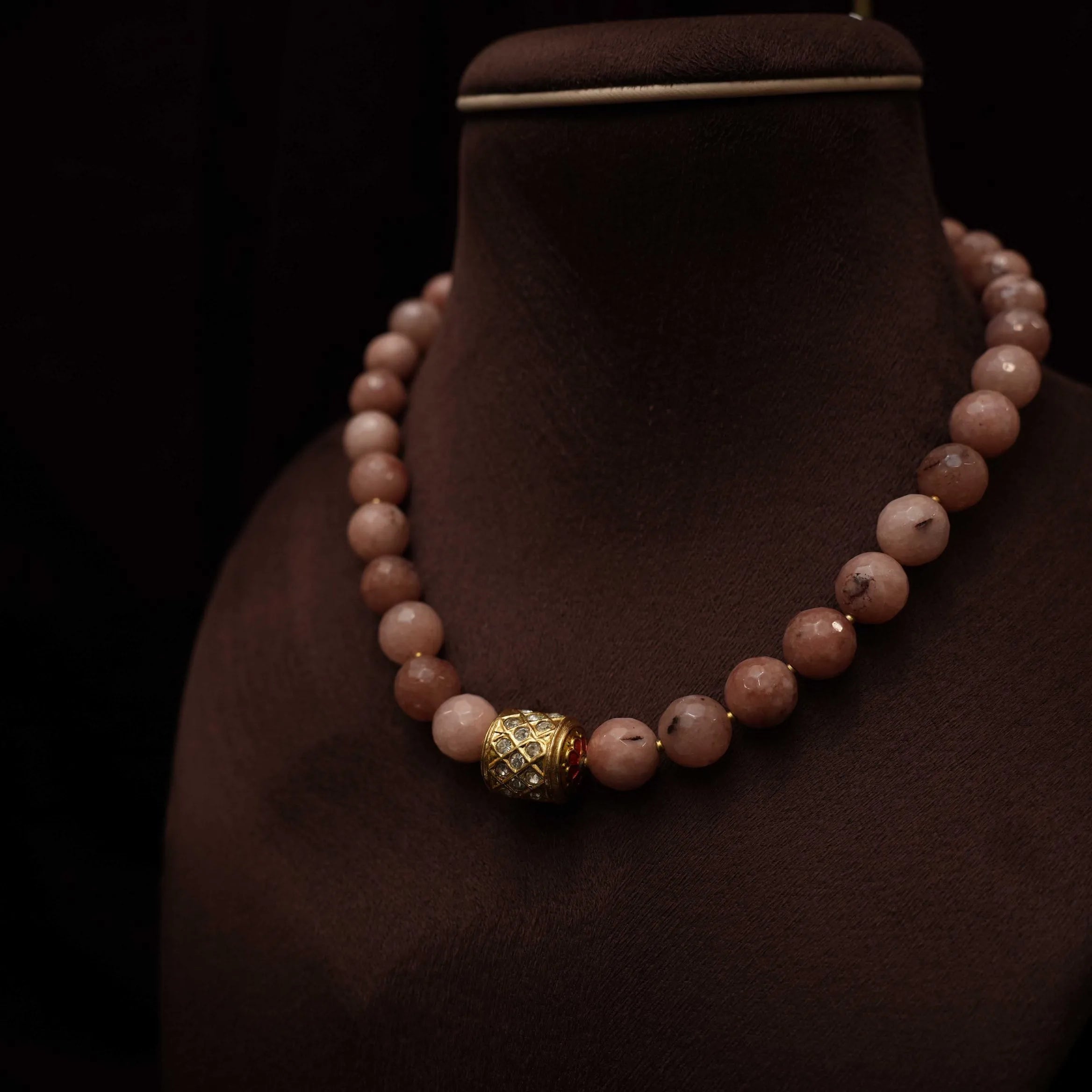 Aisha Beaded Necklace - Shaded Pink - Rimli Boutique