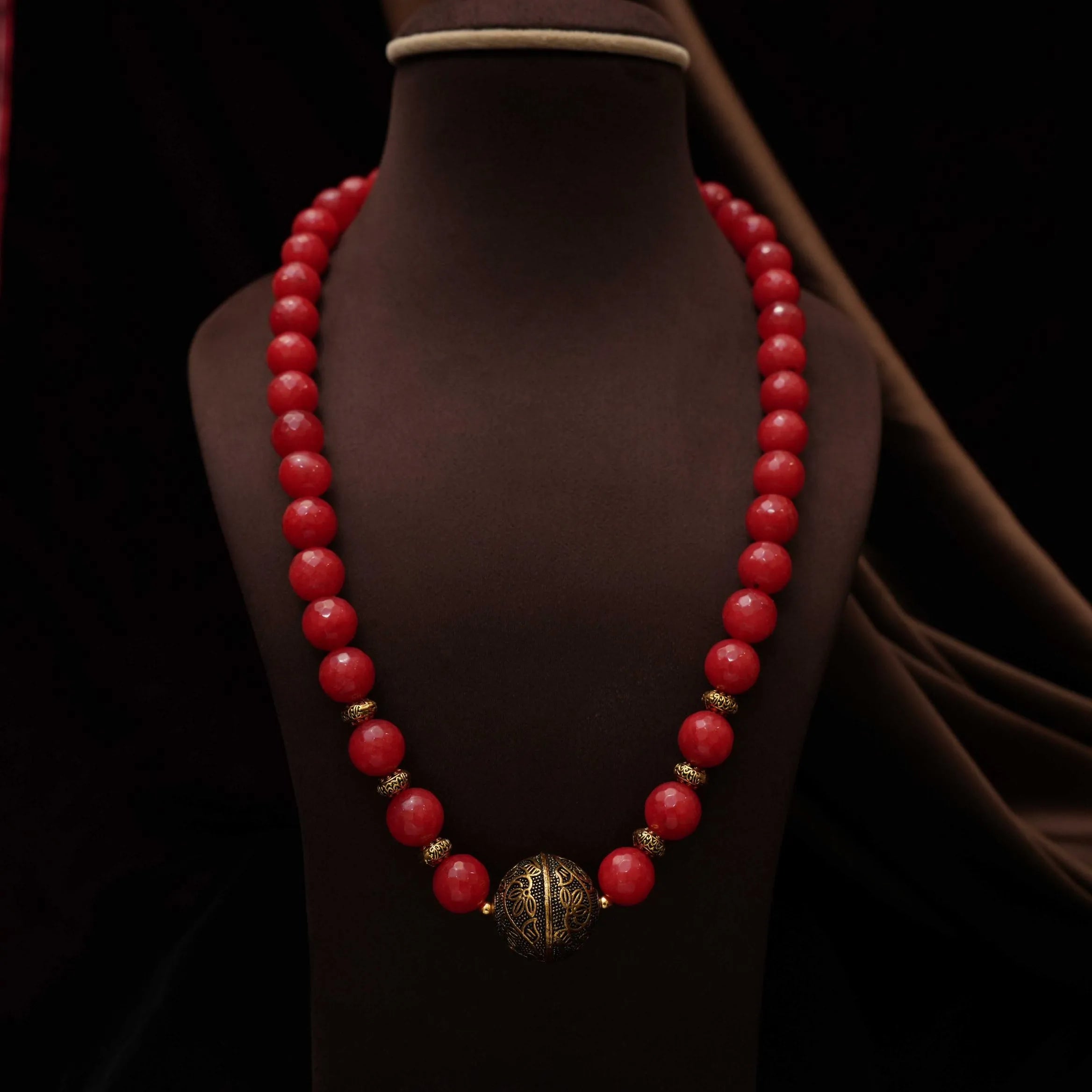 Akshi Beaded Necklace