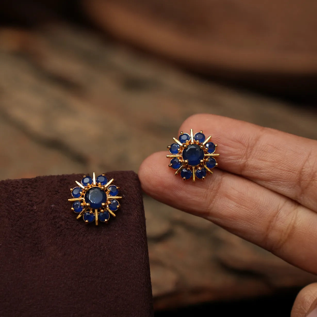 Alix Antique Ear Stud - Blue
