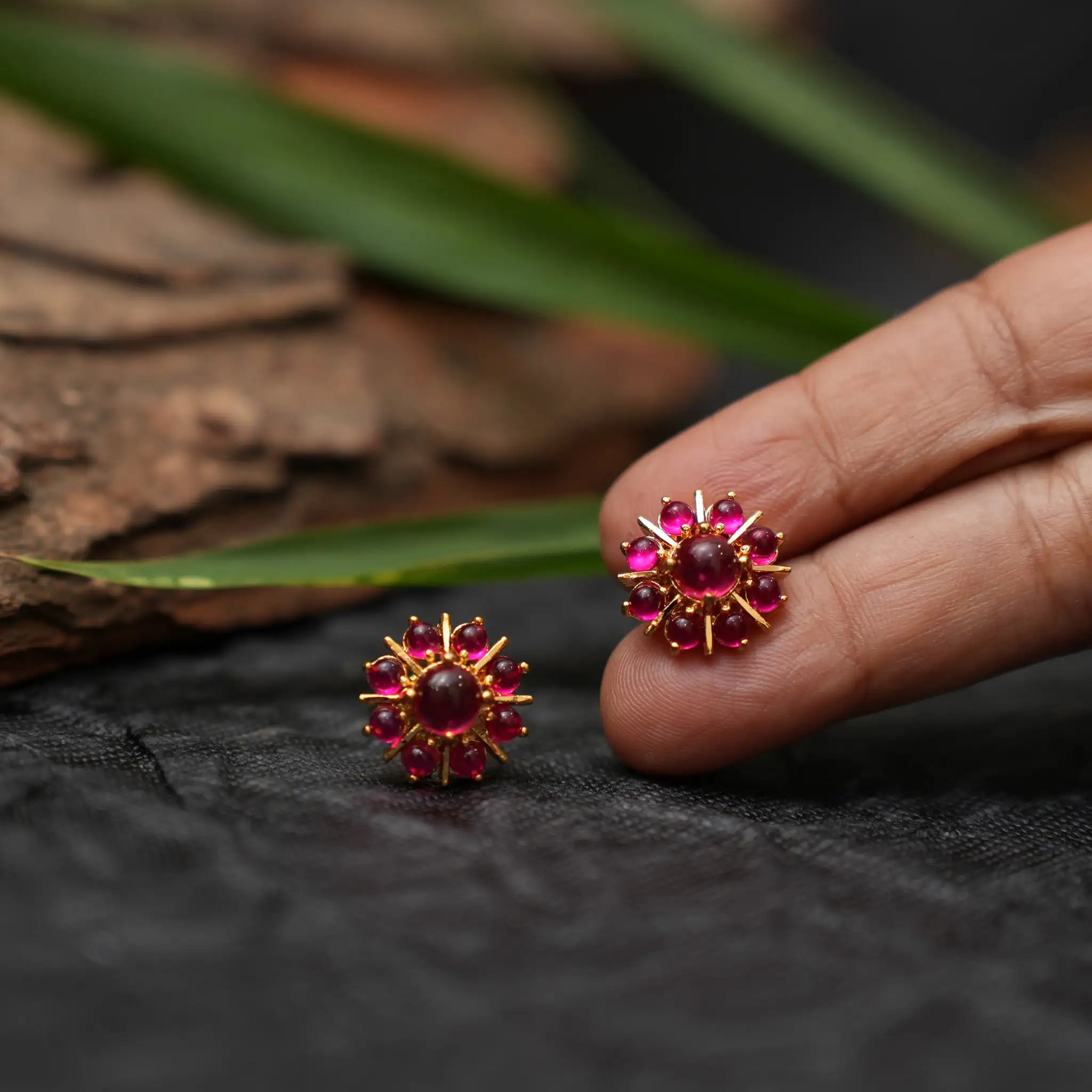 Alix Antique Ear Stud - Ruby