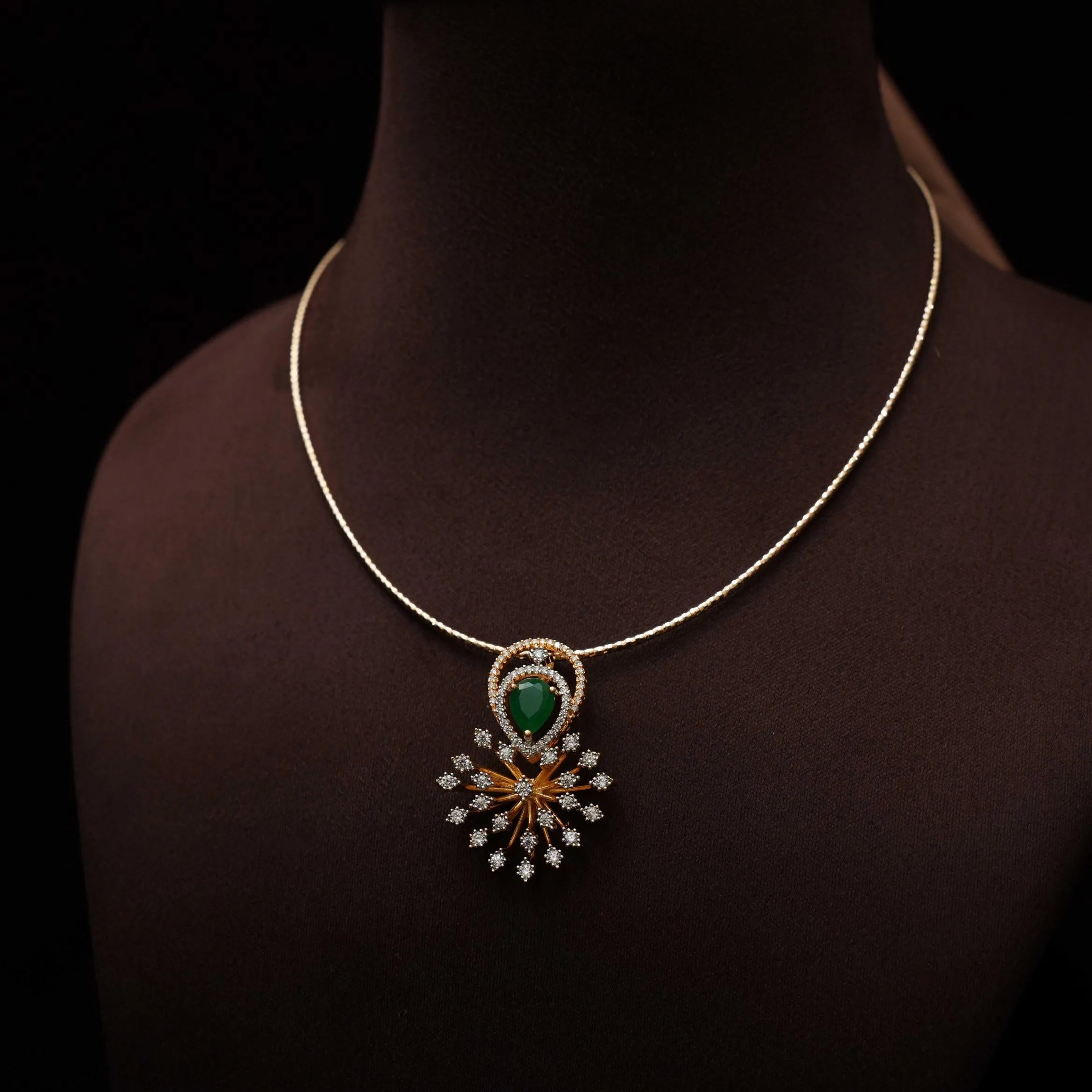 Amara Zircon Hasli Necklace - Green
