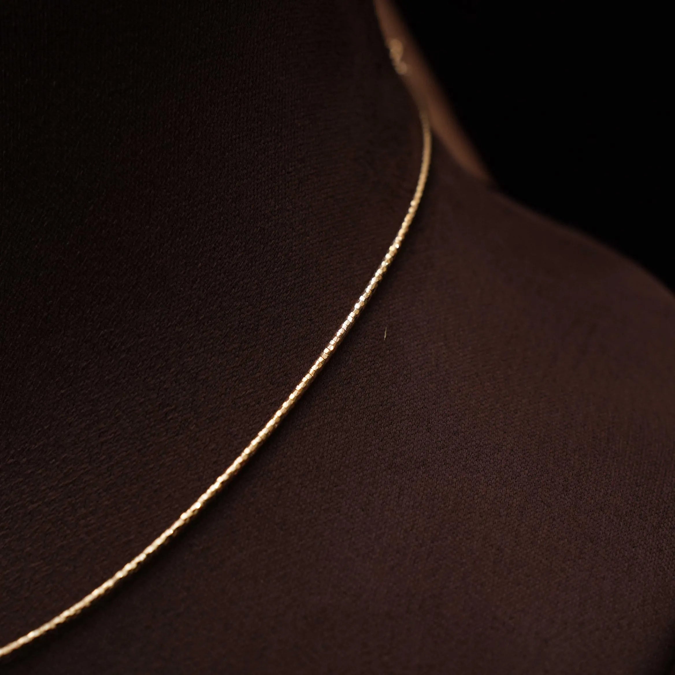 Amara Zircon Hasli Necklace - Red