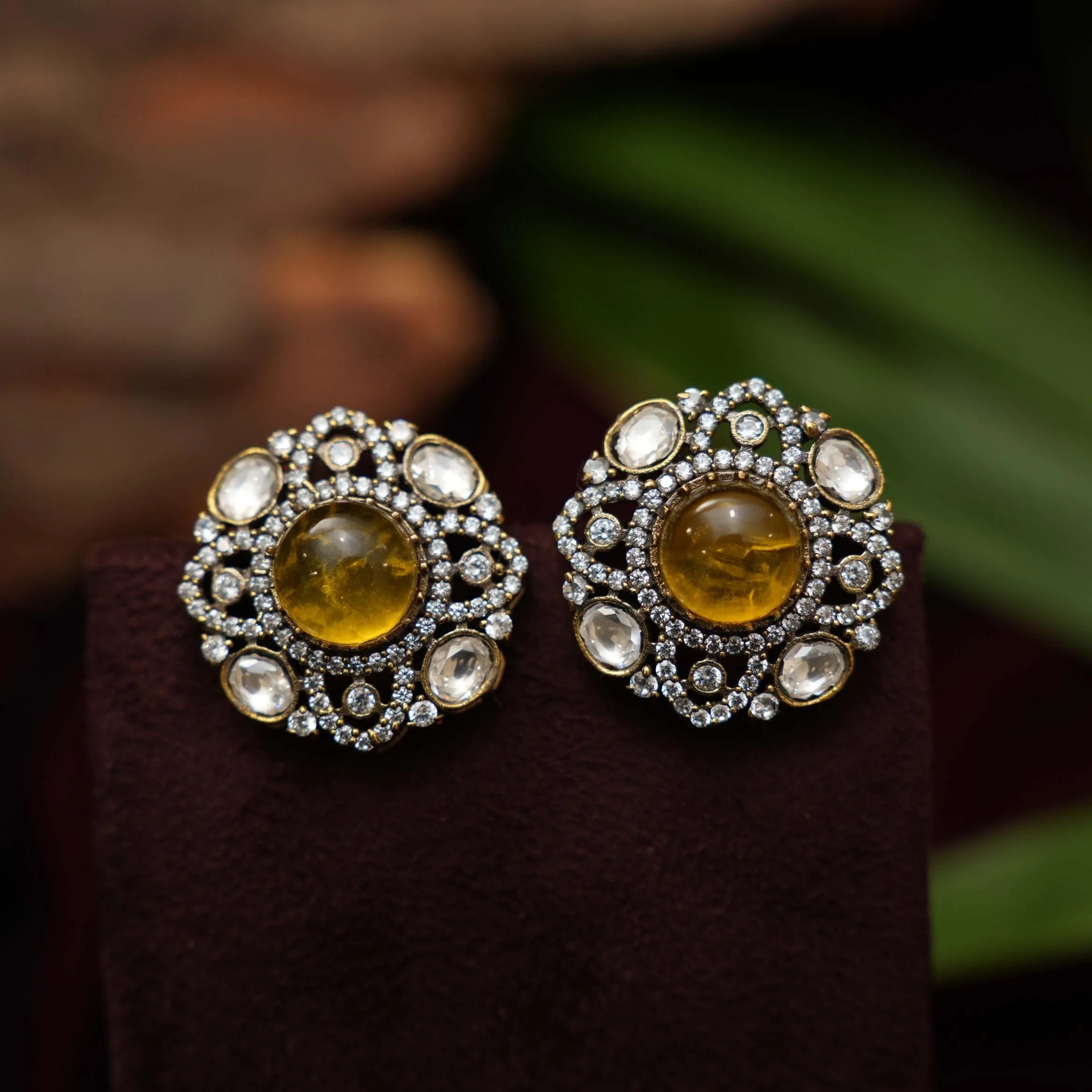 Anaya Zircon Ear Stud - Rimli Boutique