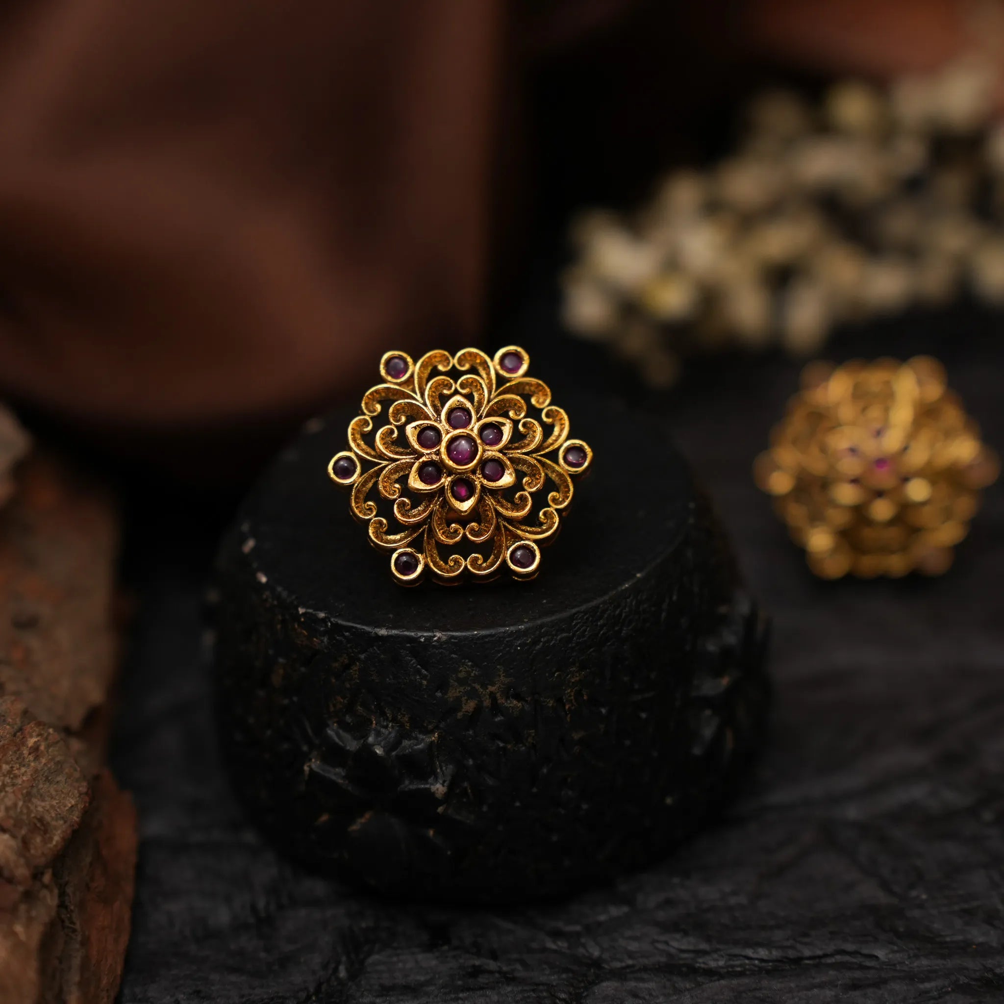 Anika Antique Ear Stud