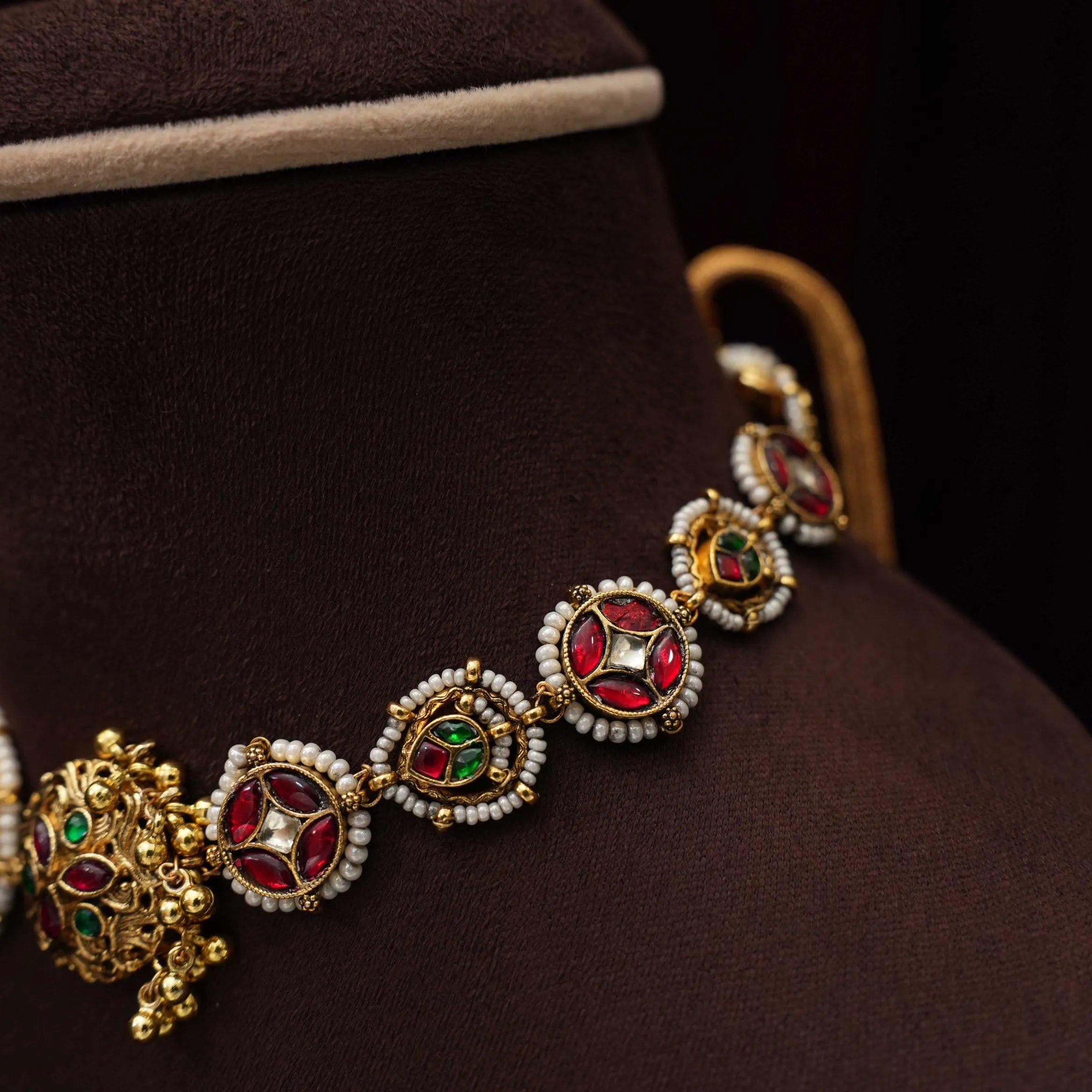 Apeshka Polki Choker - Ayla