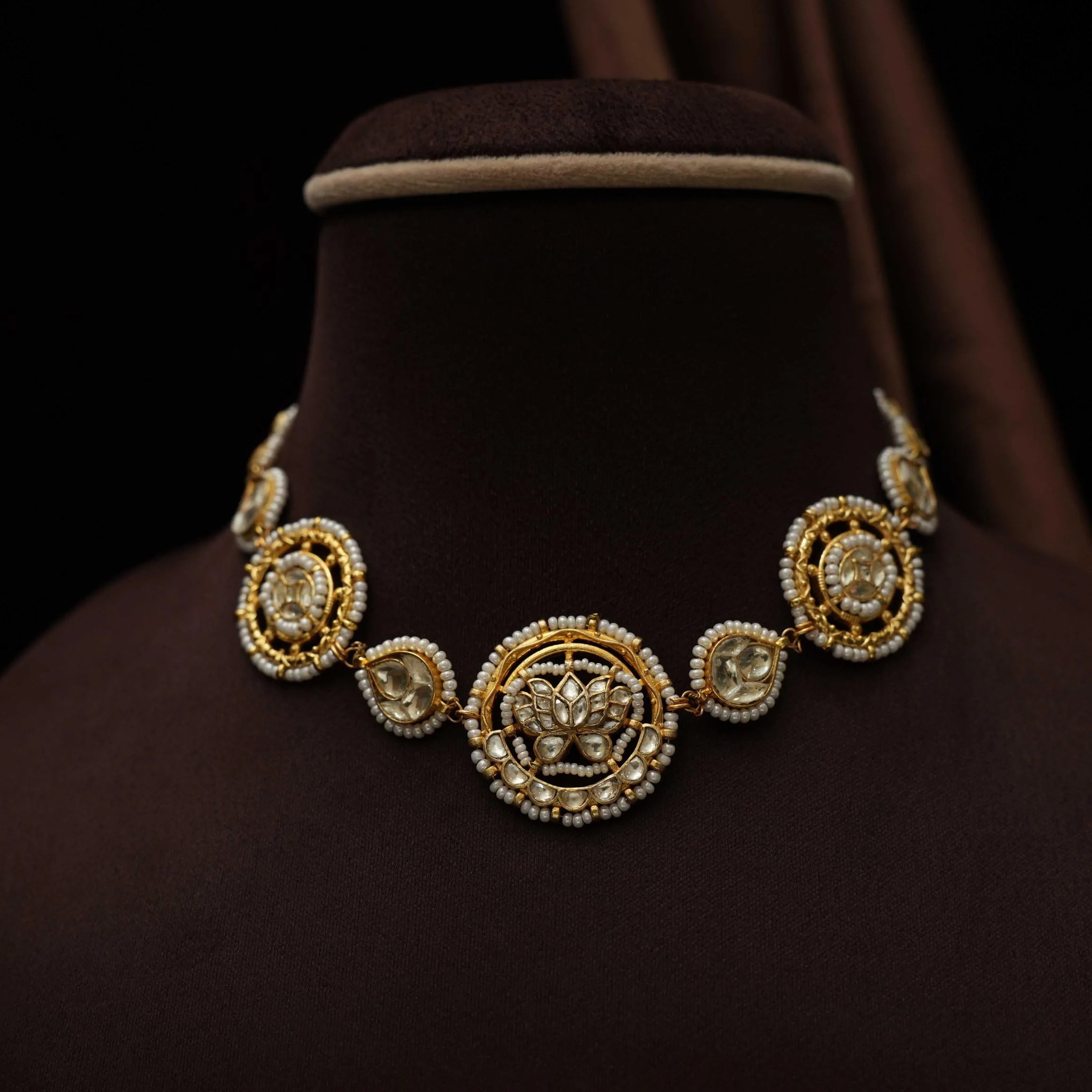 Apeshka Polki Choker - Hetvi