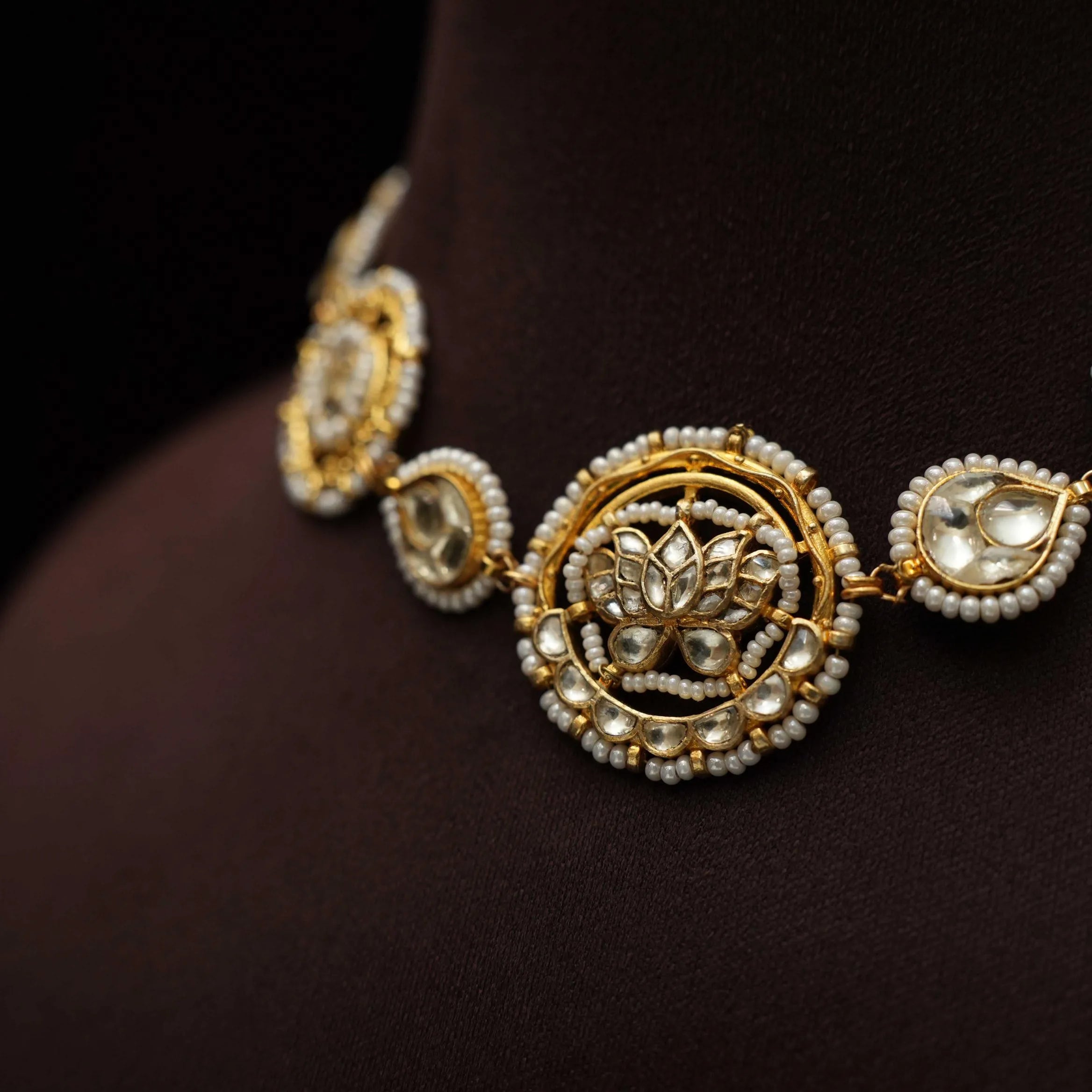 Apeshka Polki Choker - Hetvi