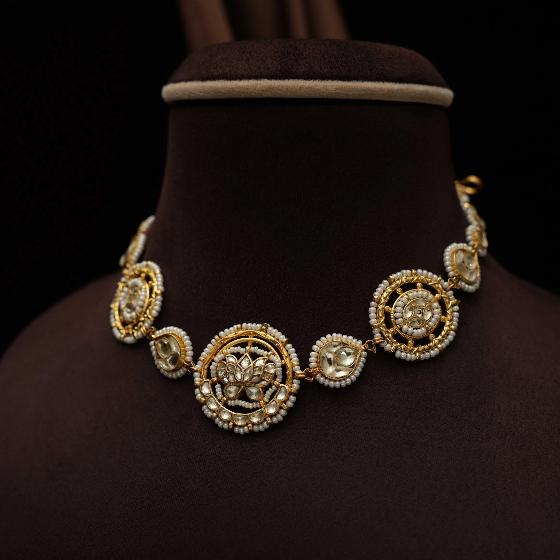 Apeshka Polki Choker - Hetvi