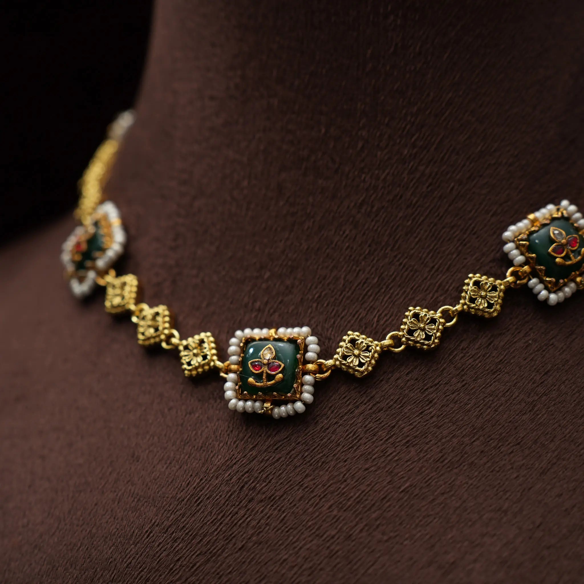 Apeshka Polki Choker - Jahnavi